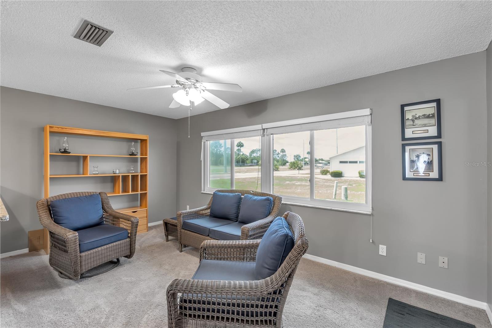702 HUXLEY PL — photo 9