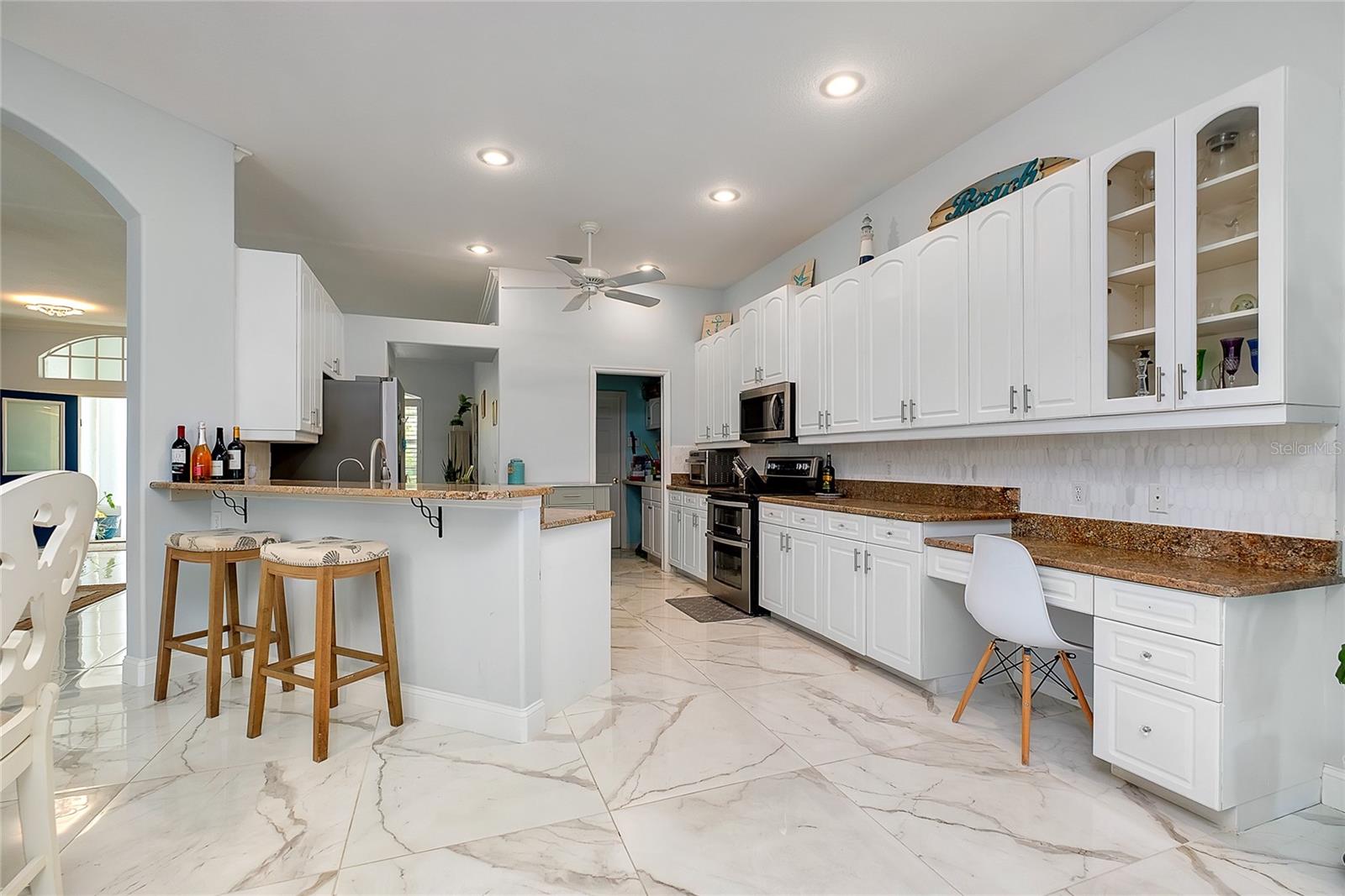 360 CEDARBROOK CT — photo 3