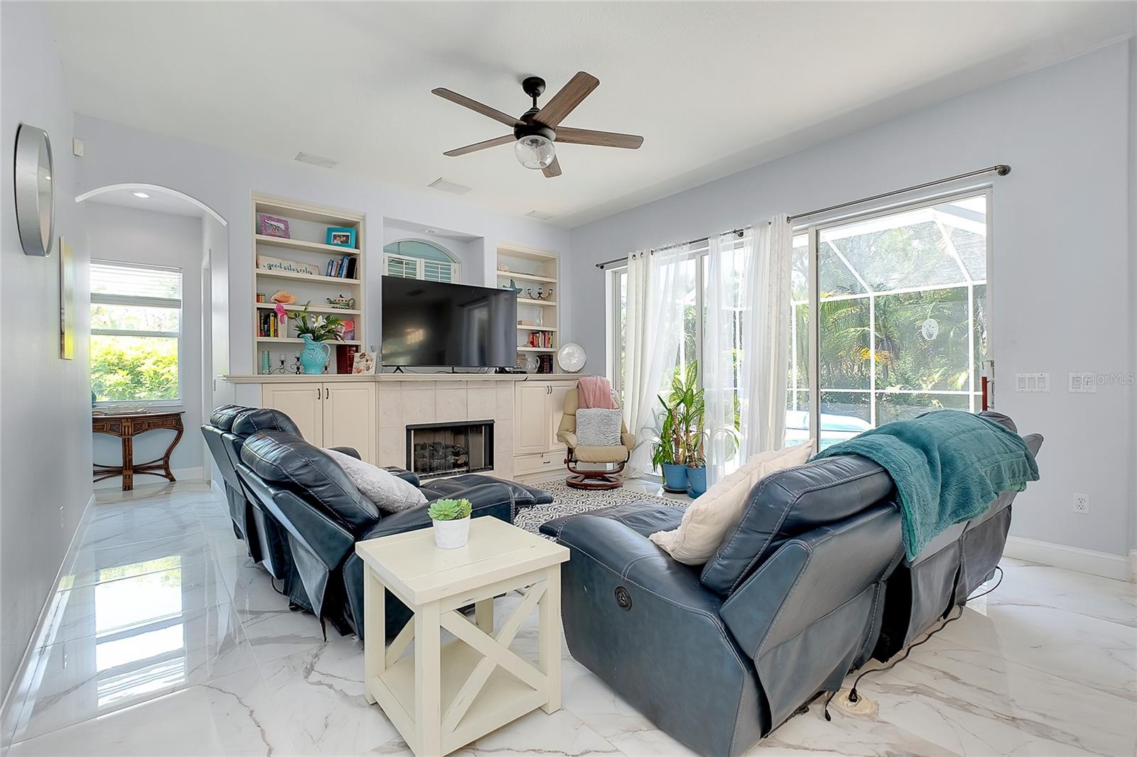 360 CEDARBROOK CT — photo 4