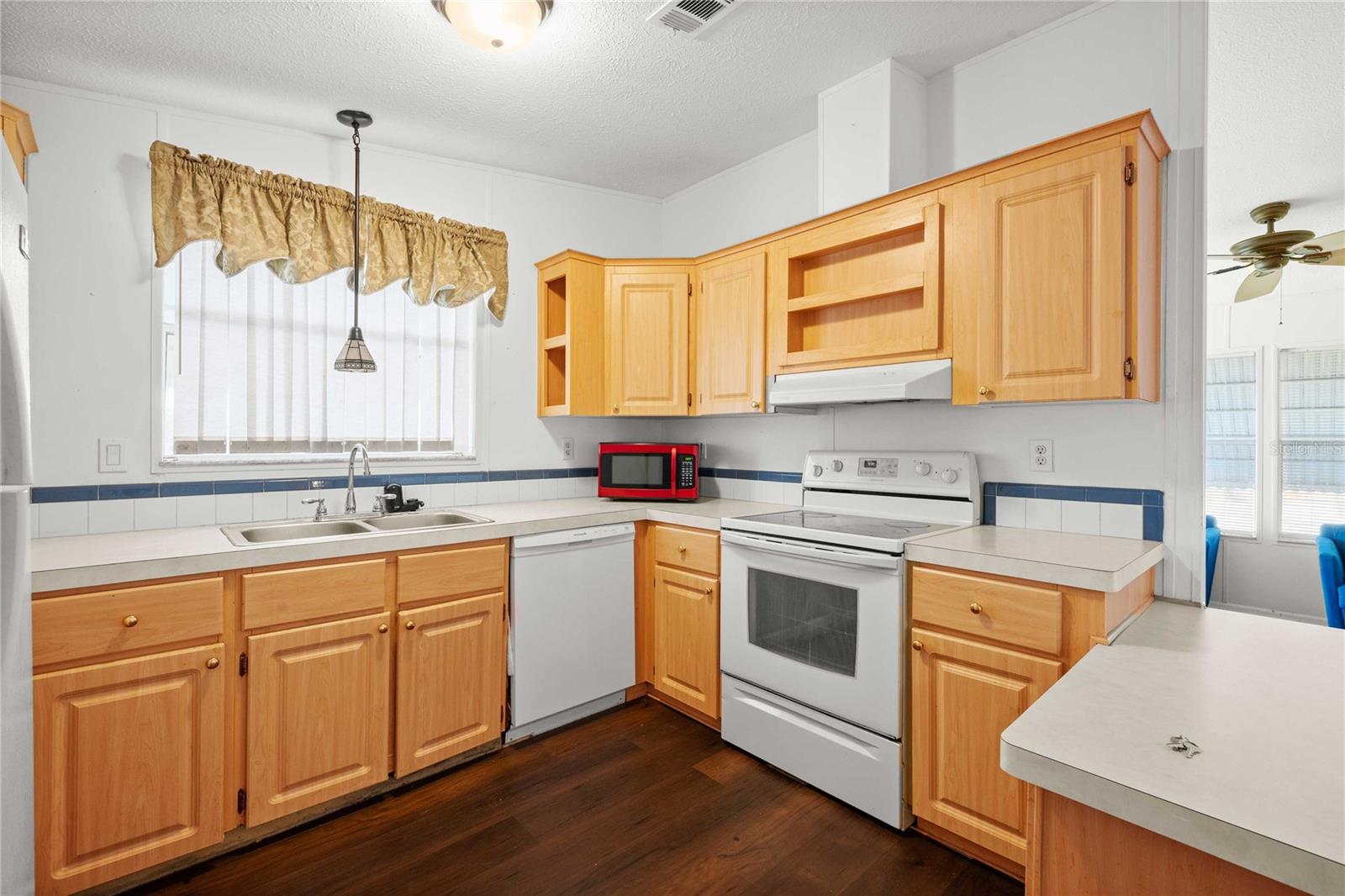 3210 HICKORY DR — photo 10
