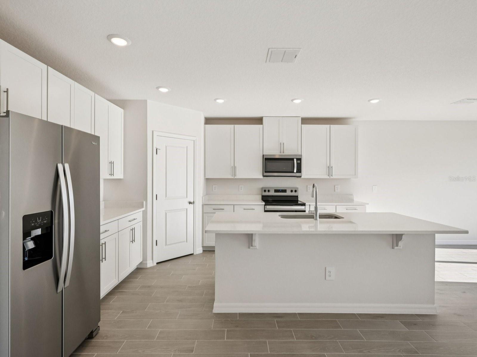 10433 ABUNDANCE GROVE WAY — photo 4