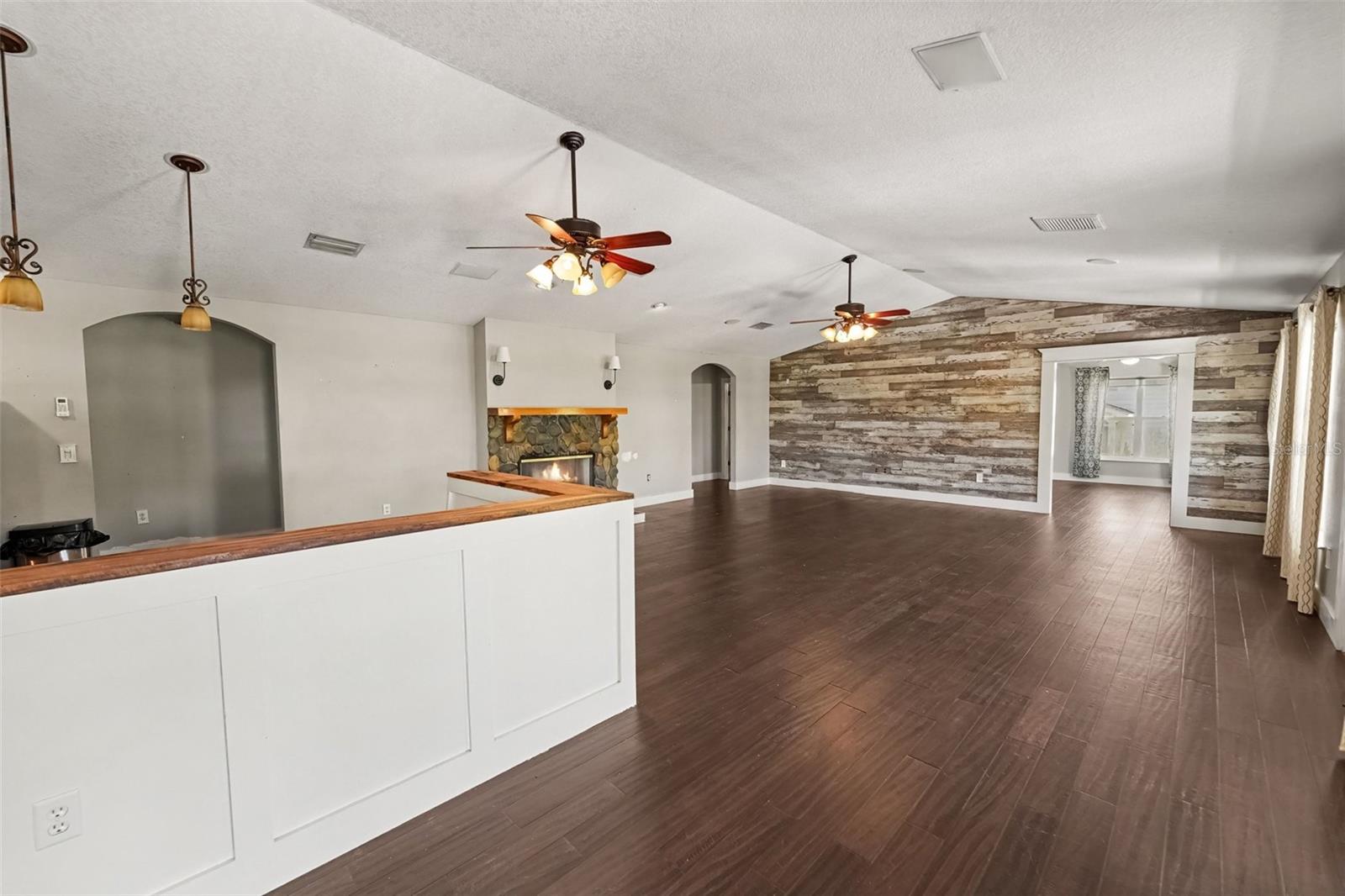 1740 BAYSHORE DR — photo 7