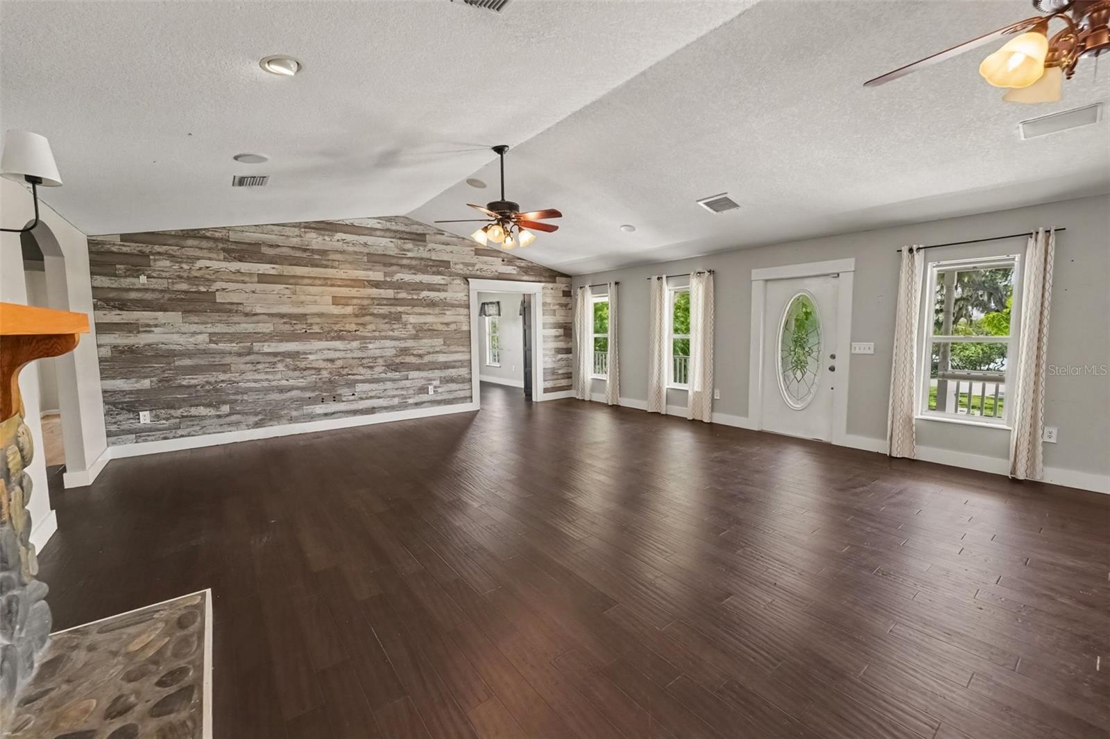 1740 BAYSHORE DR — photo 5