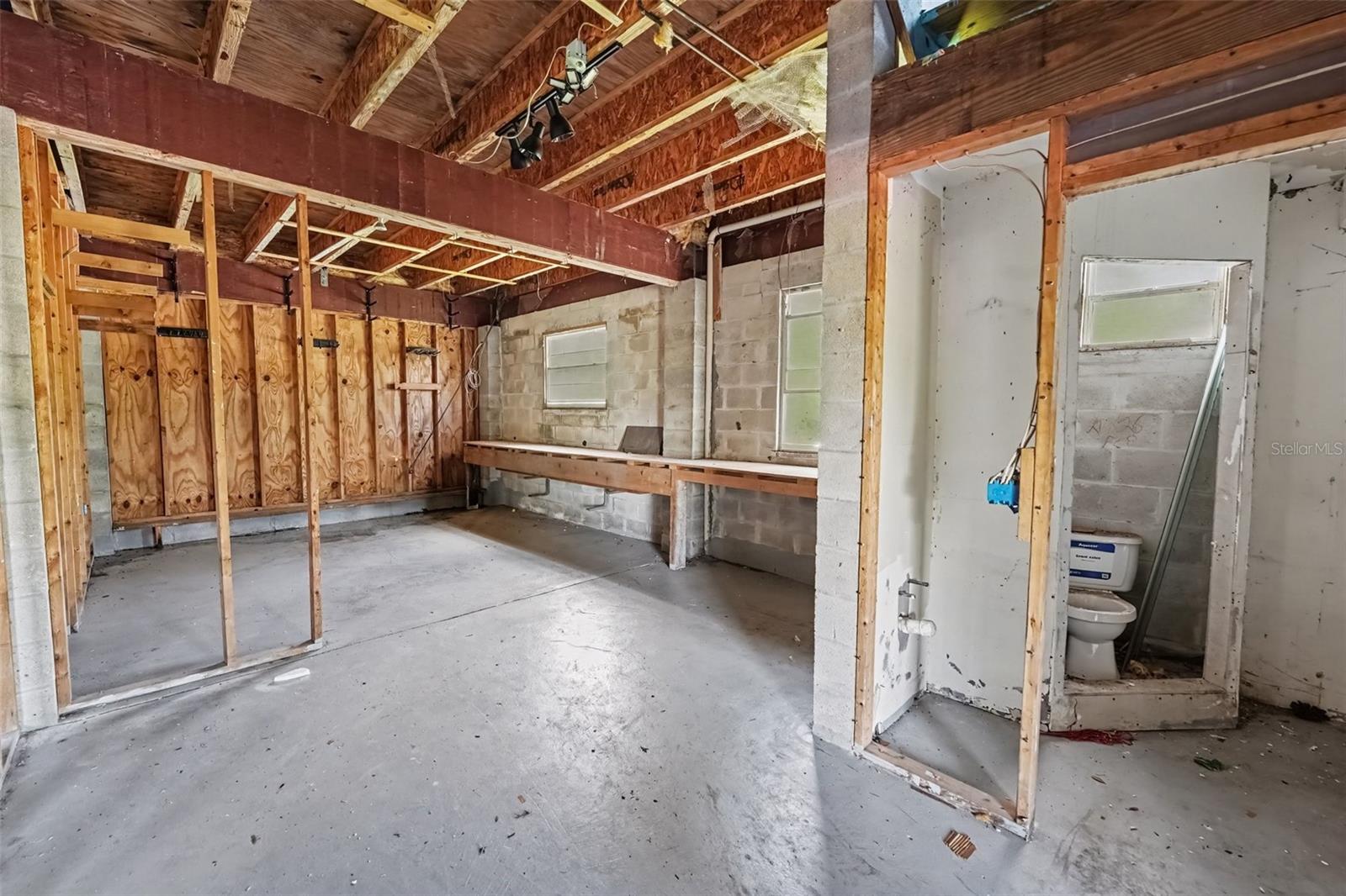1740 BAYSHORE DR — photo 25