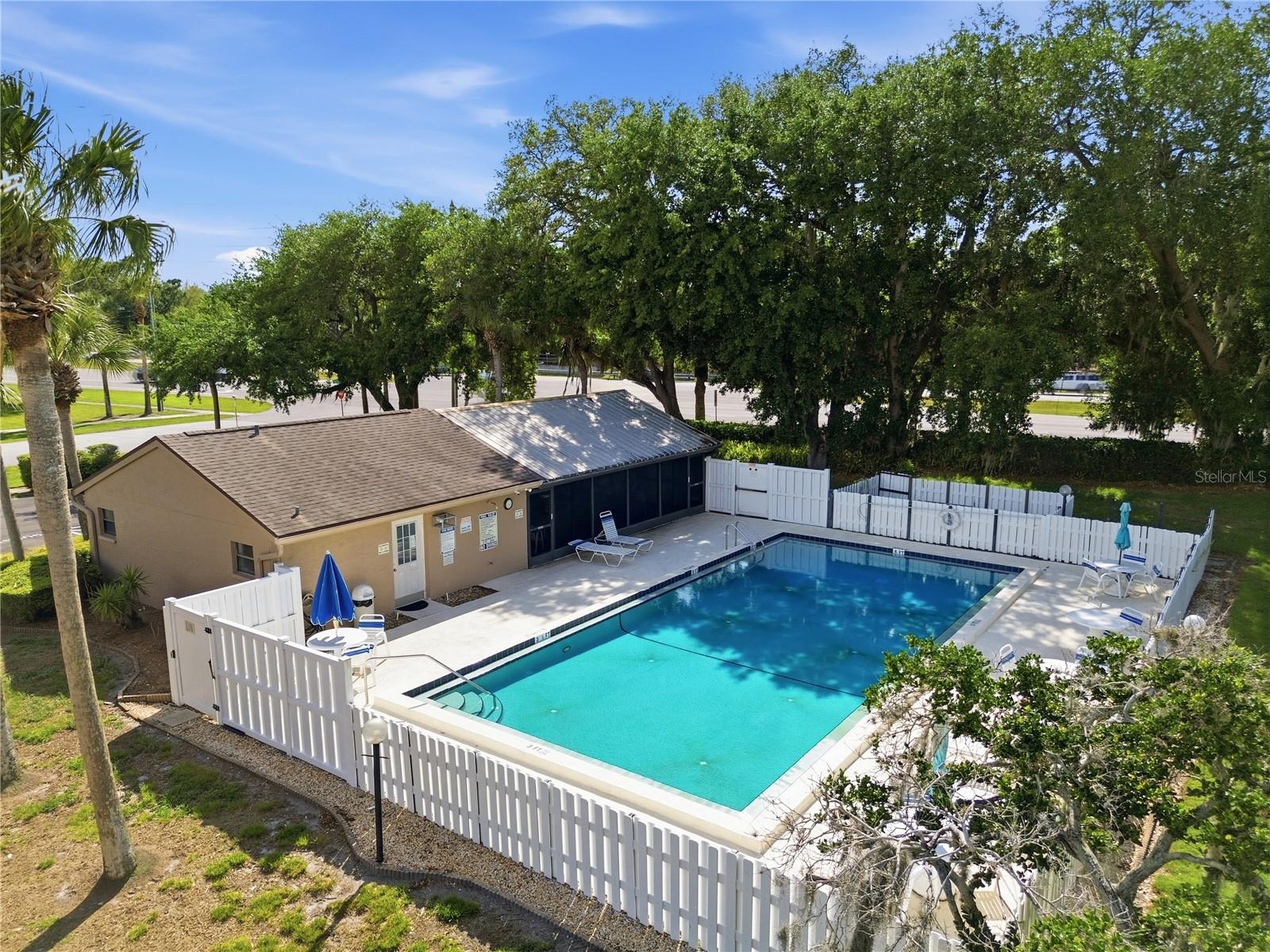 3135 CHARTER CLUB DR #B — photo 27