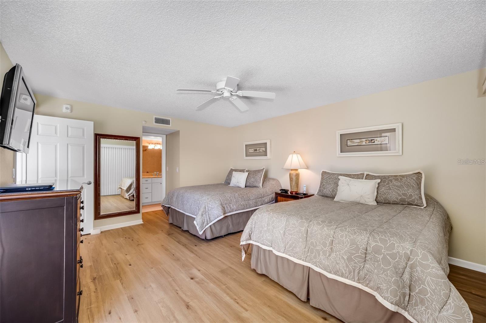 12924 GULF BLVD #510 — photo 29