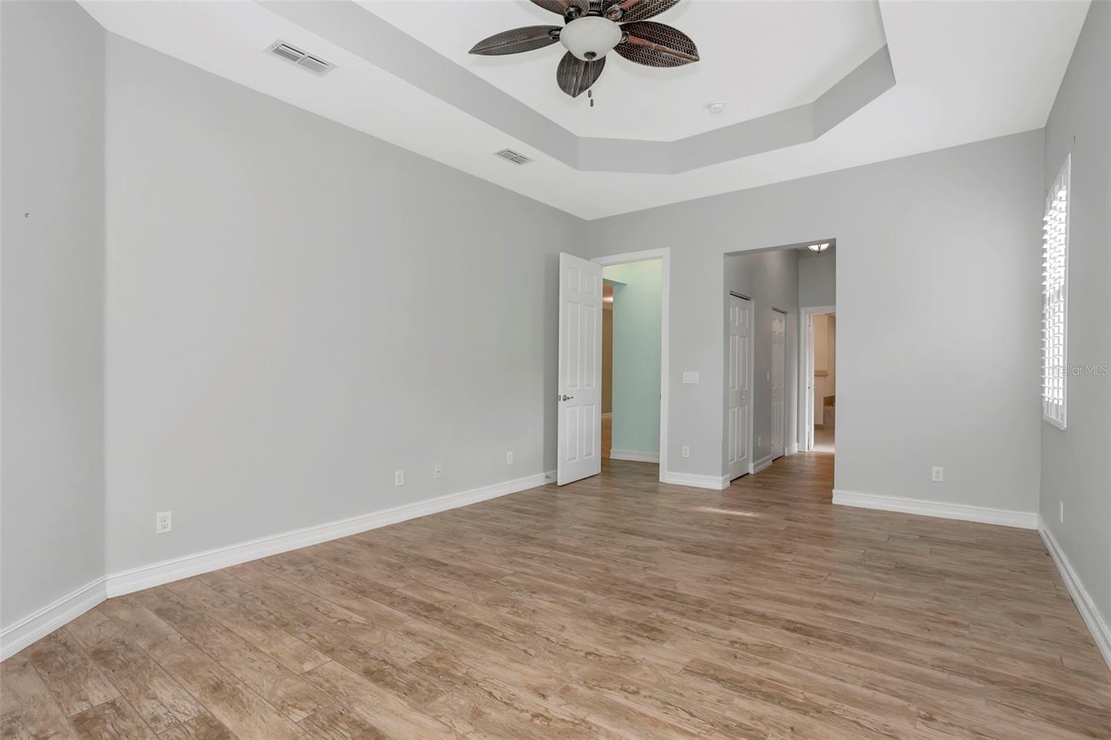 16022 GOLDEN LAKES DR — photo 17