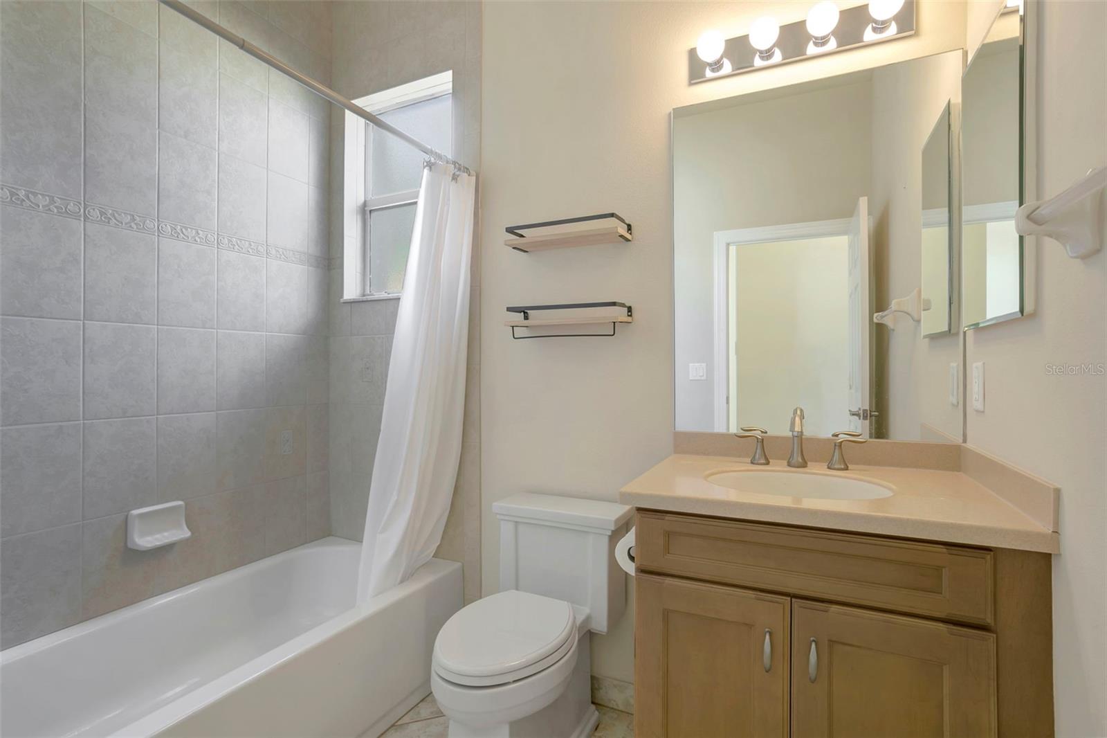 16022 GOLDEN LAKES DR — photo 26