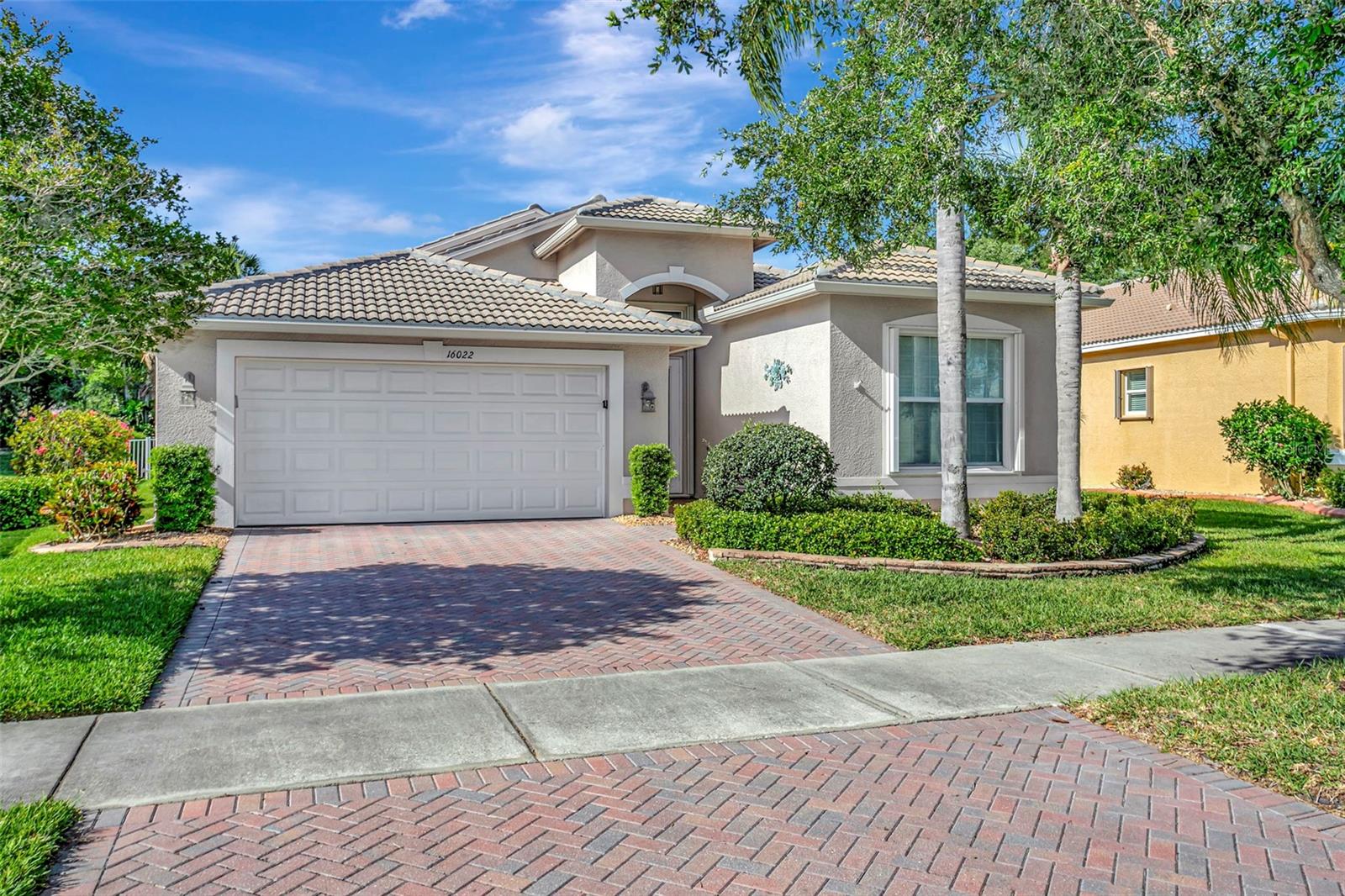 16022 GOLDEN LAKES DR — photo 2
