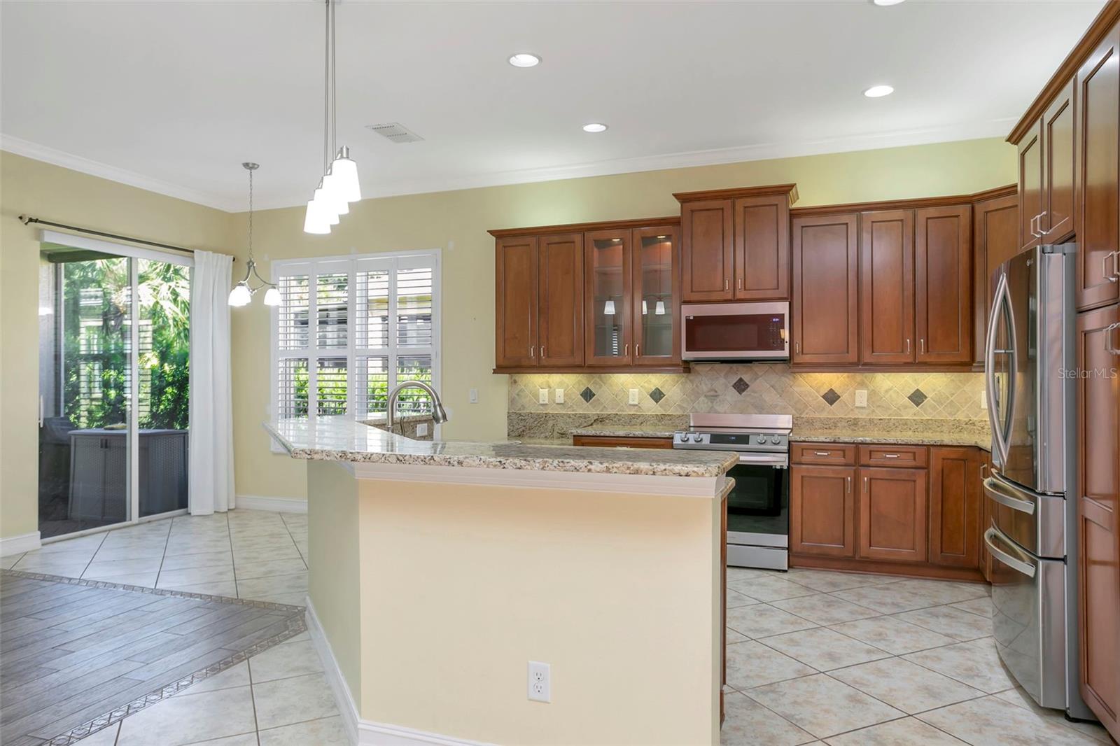 16022 GOLDEN LAKES DR — photo 7