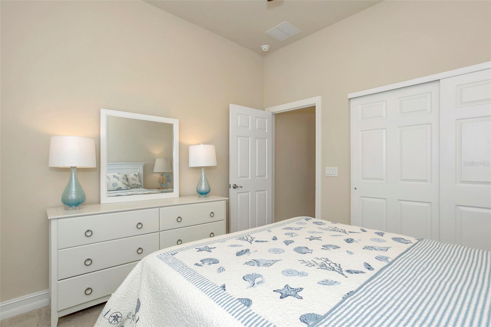 16022 GOLDEN LAKES DR — photo 27