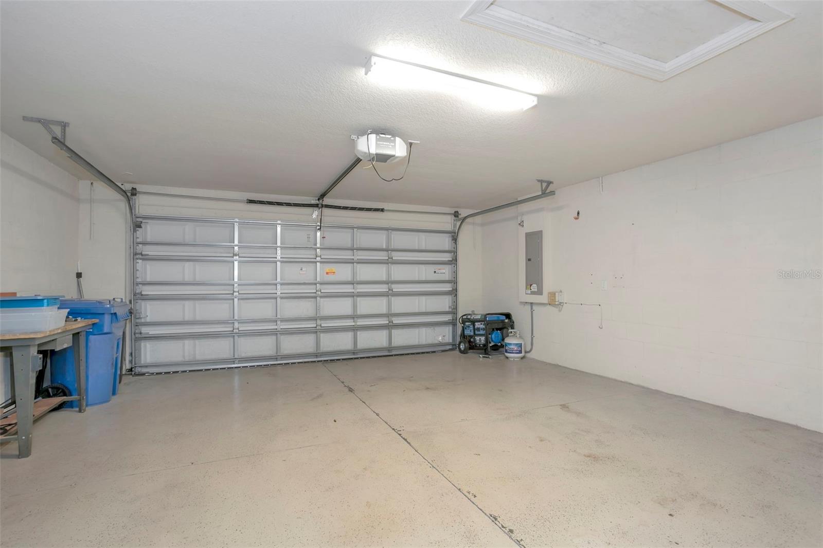 16022 GOLDEN LAKES DR — photo 32