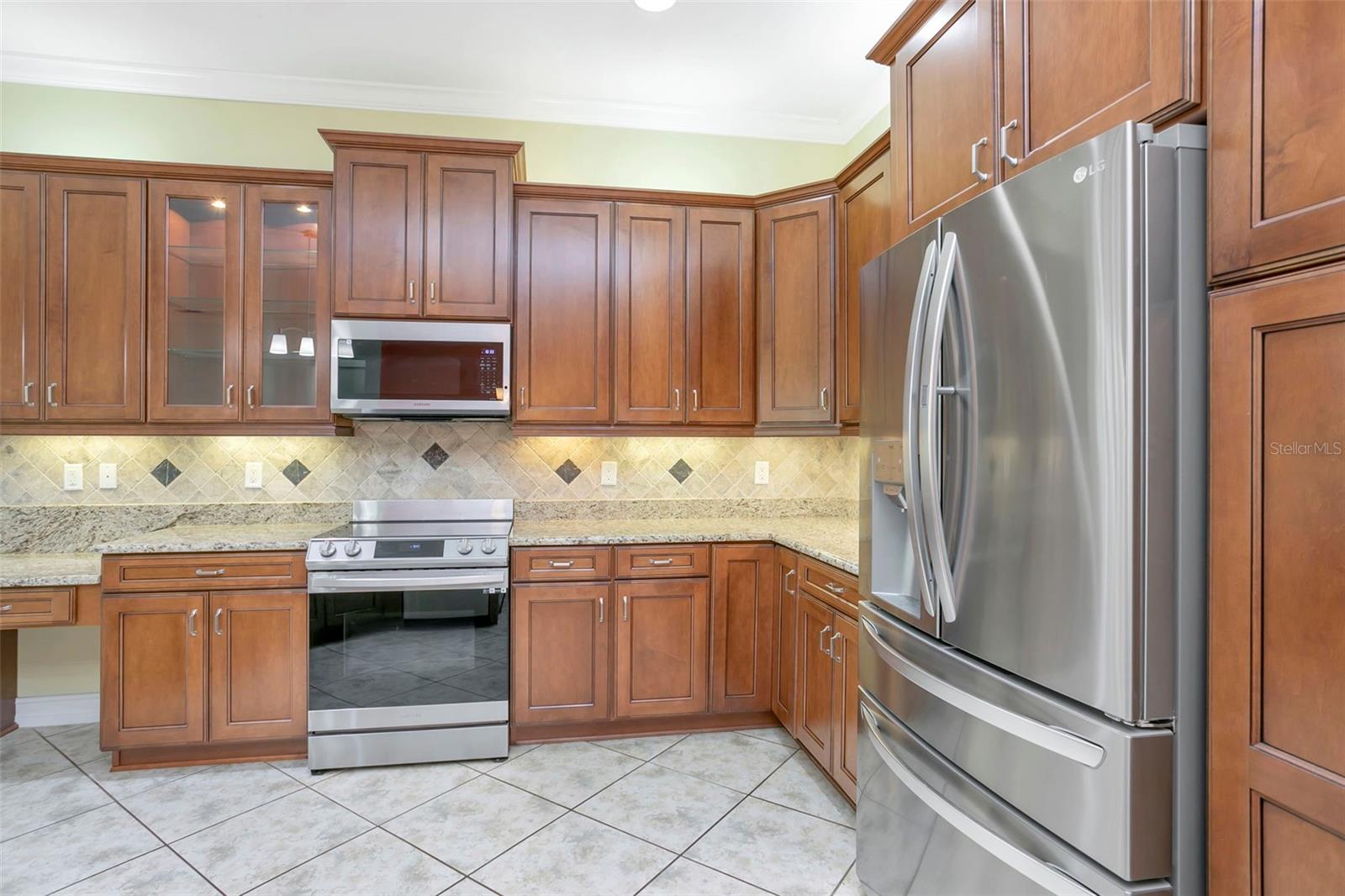 16022 GOLDEN LAKES DR — photo 5