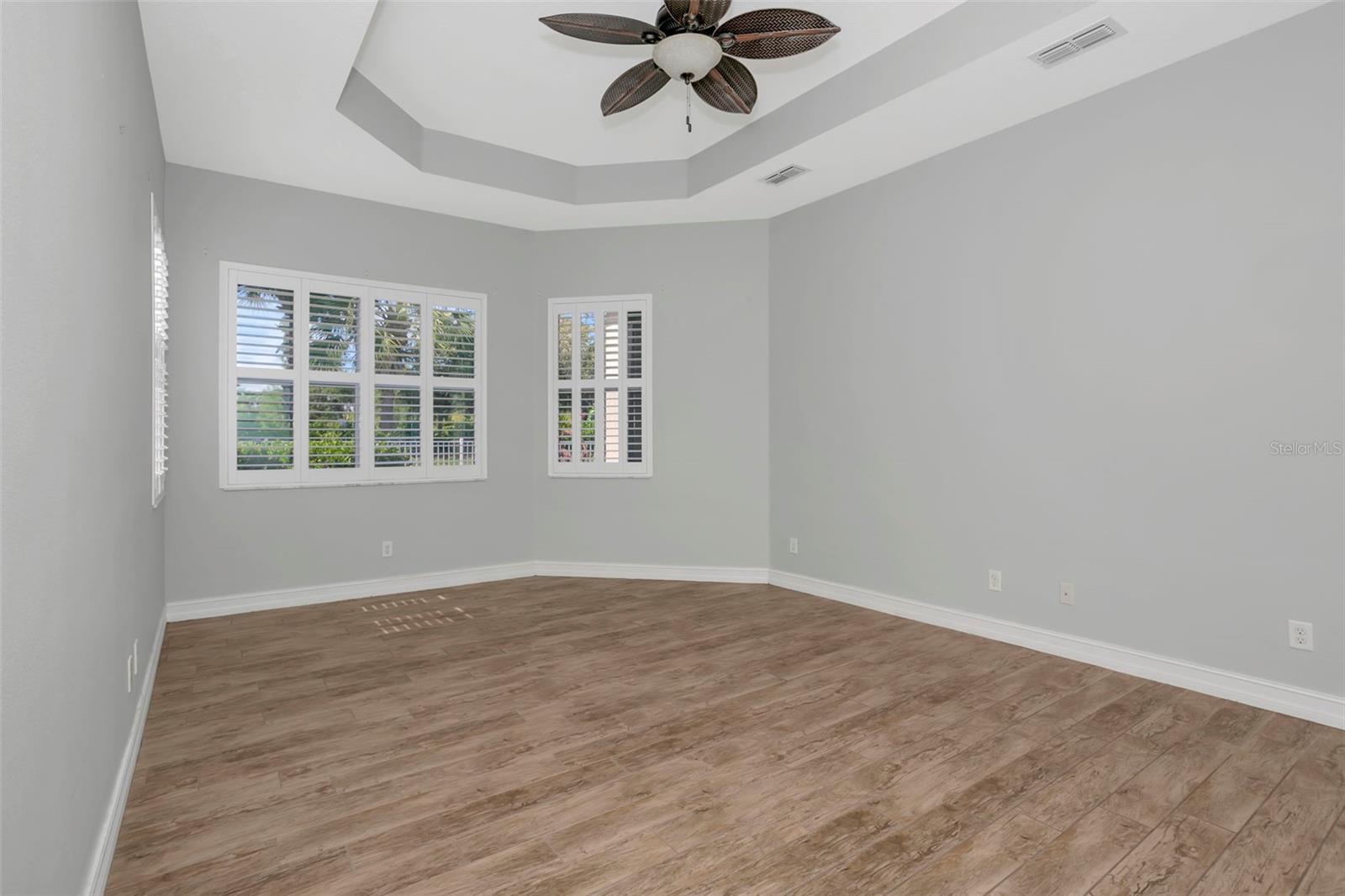 16022 GOLDEN LAKES DR — photo 16