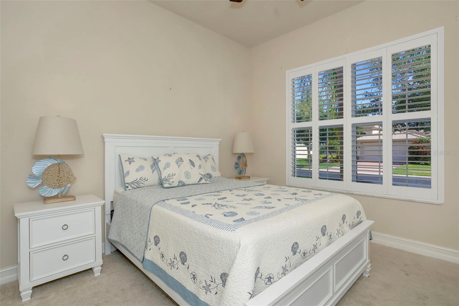 16022 GOLDEN LAKES DR — photo 28