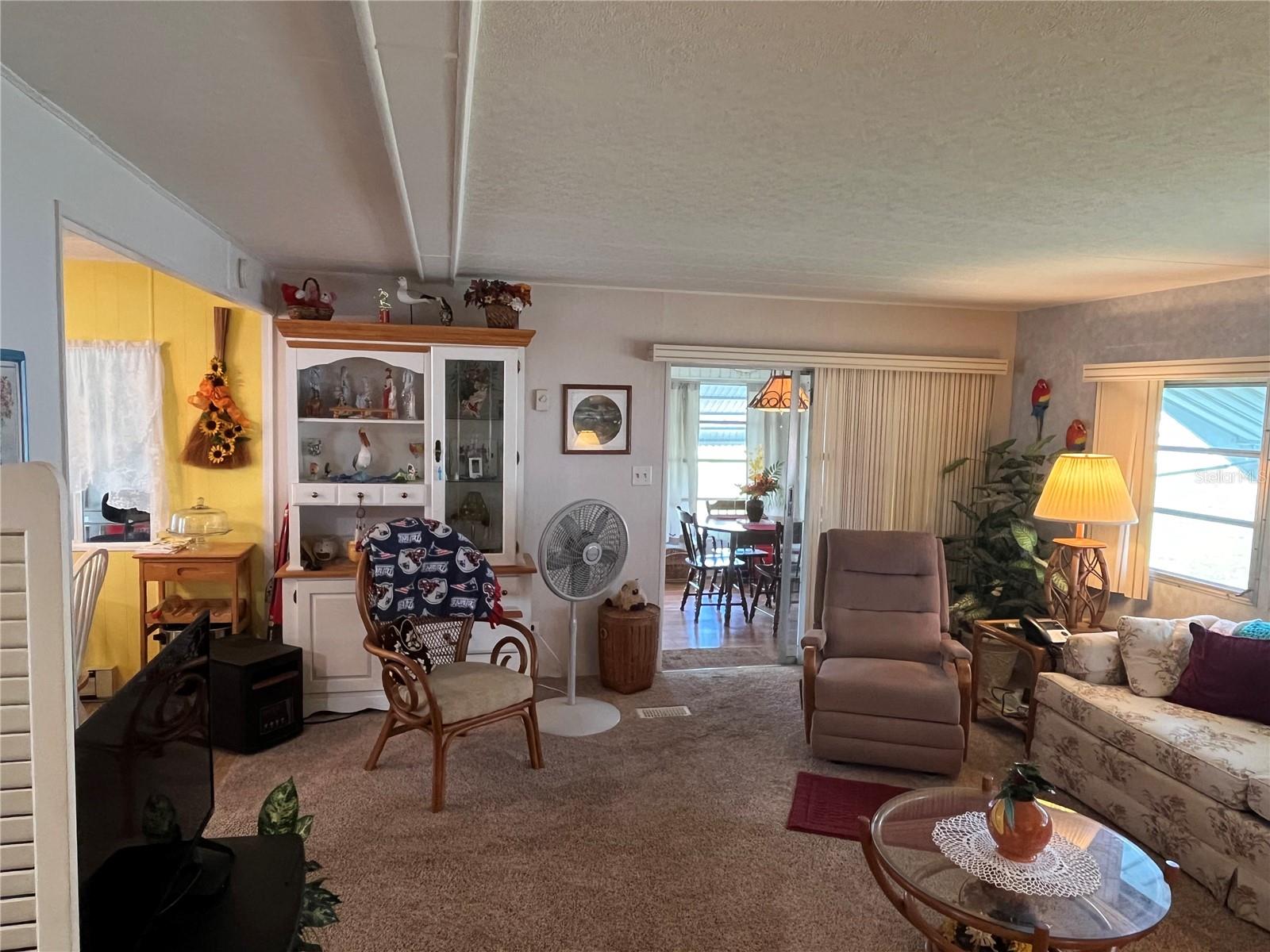 206 ROMA RD — photo 14