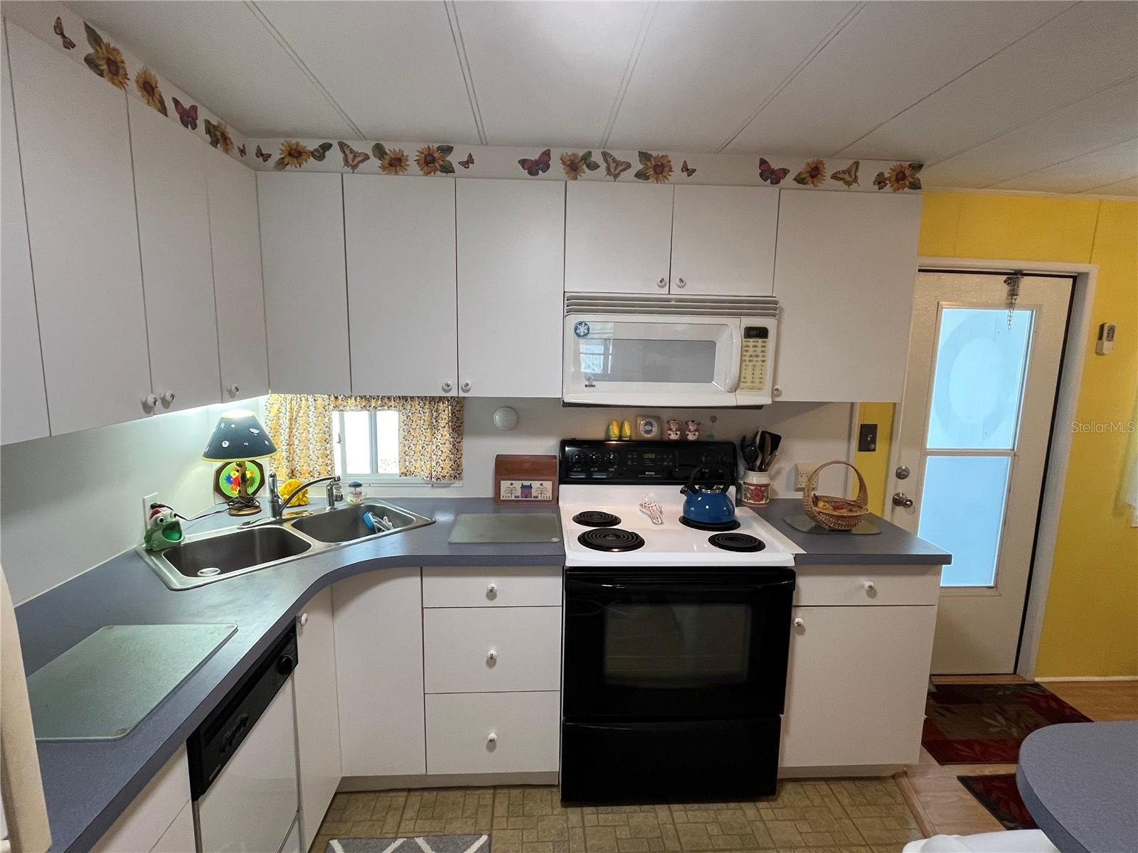 206 ROMA RD — photo 20