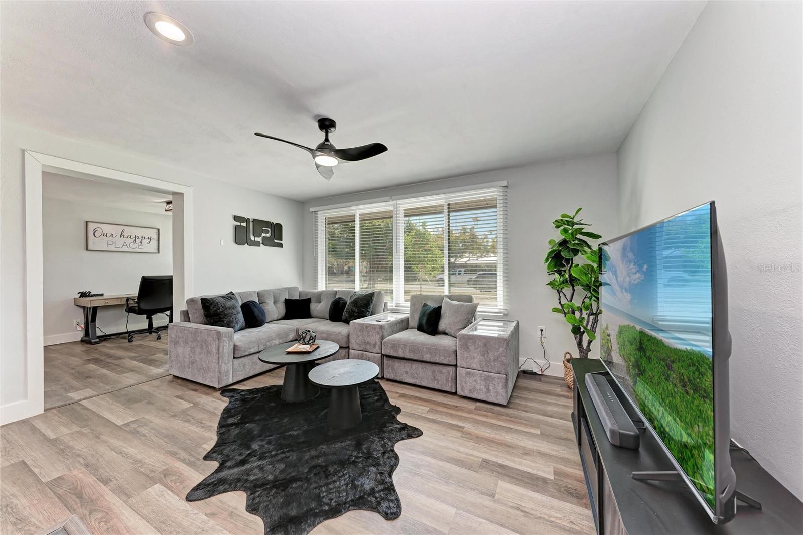 339 SUWANEE AVE — photo 4