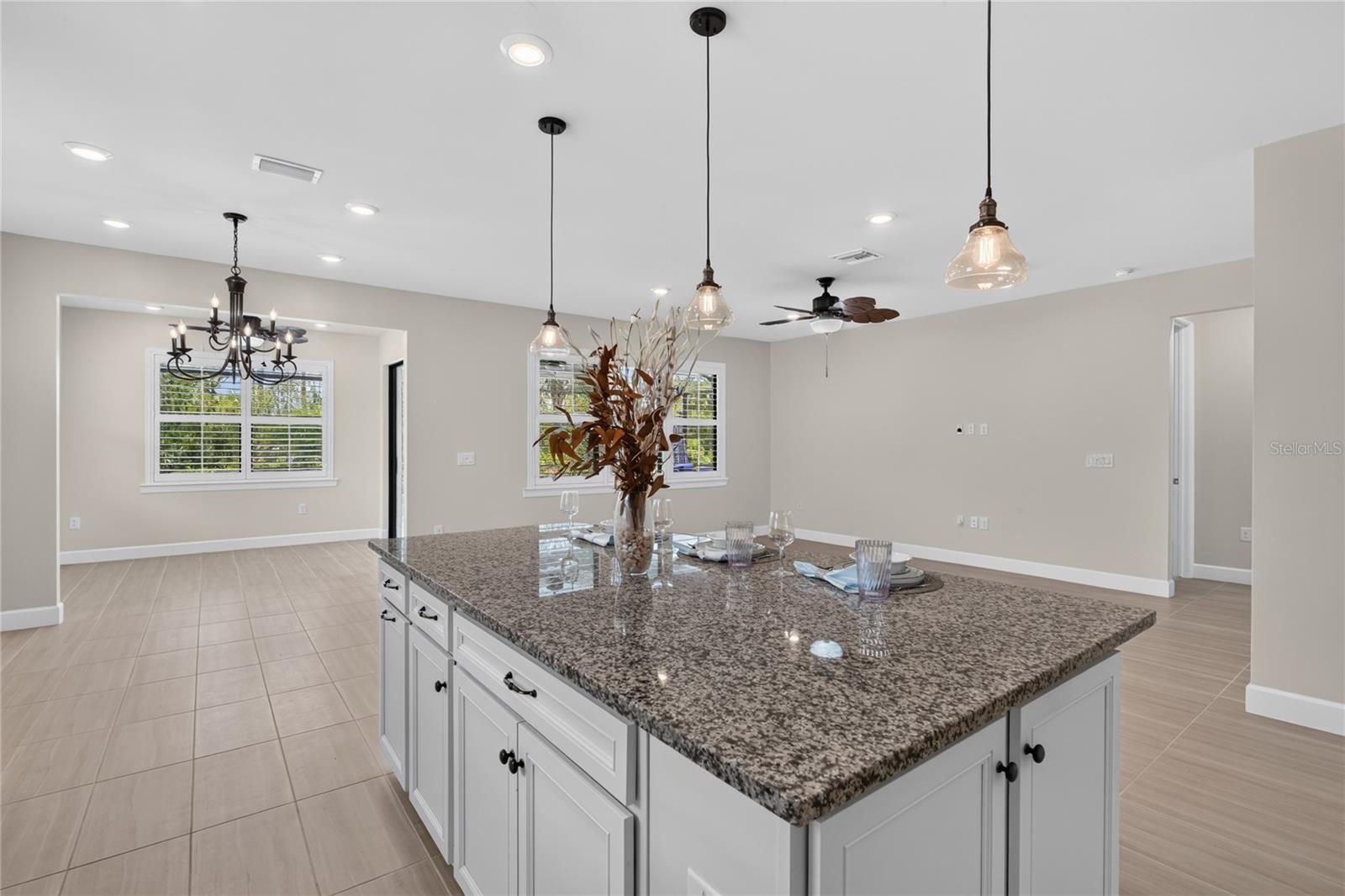 2633 DAISY DR — photo 18