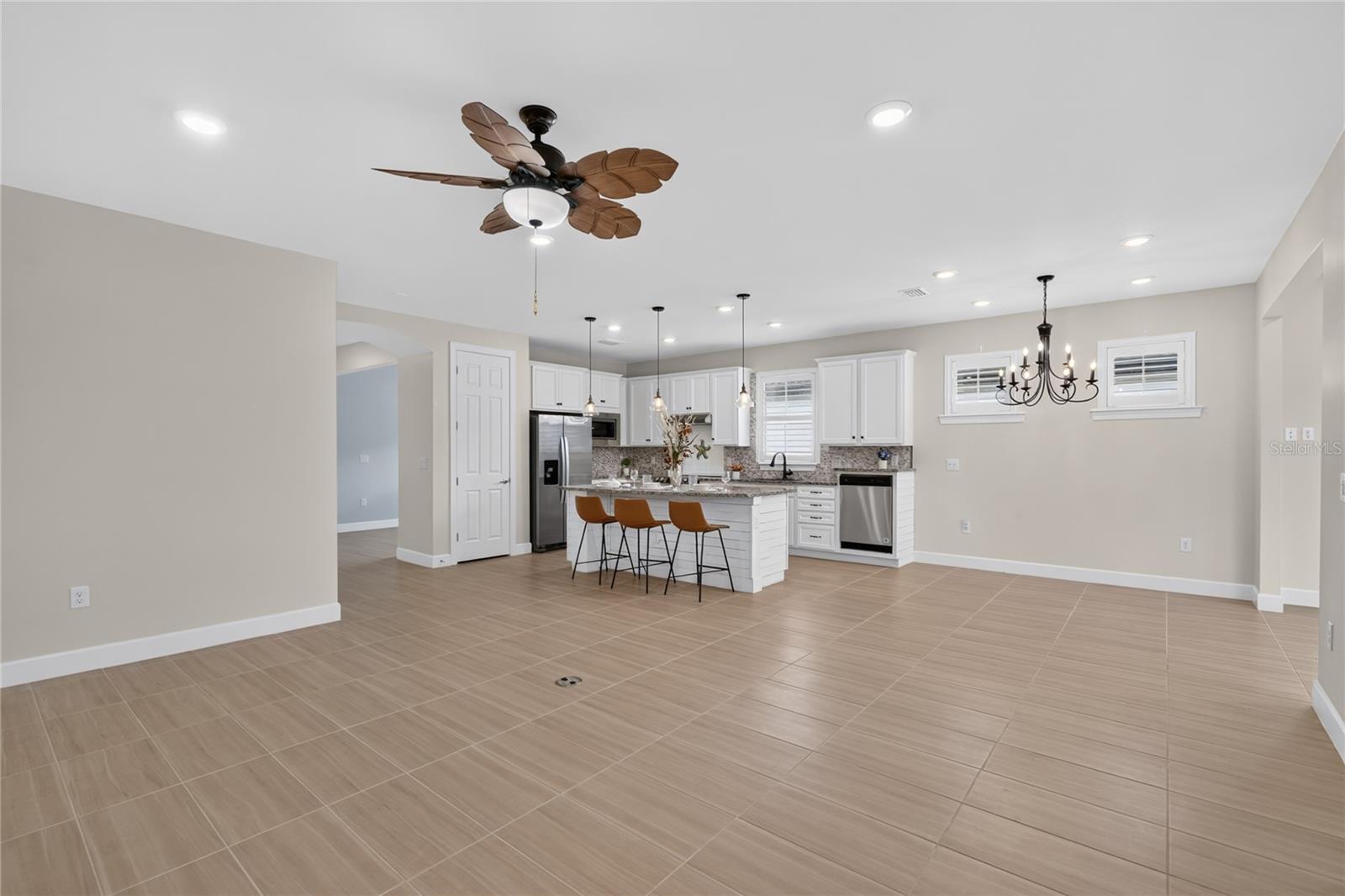 2633 DAISY DR — photo 23