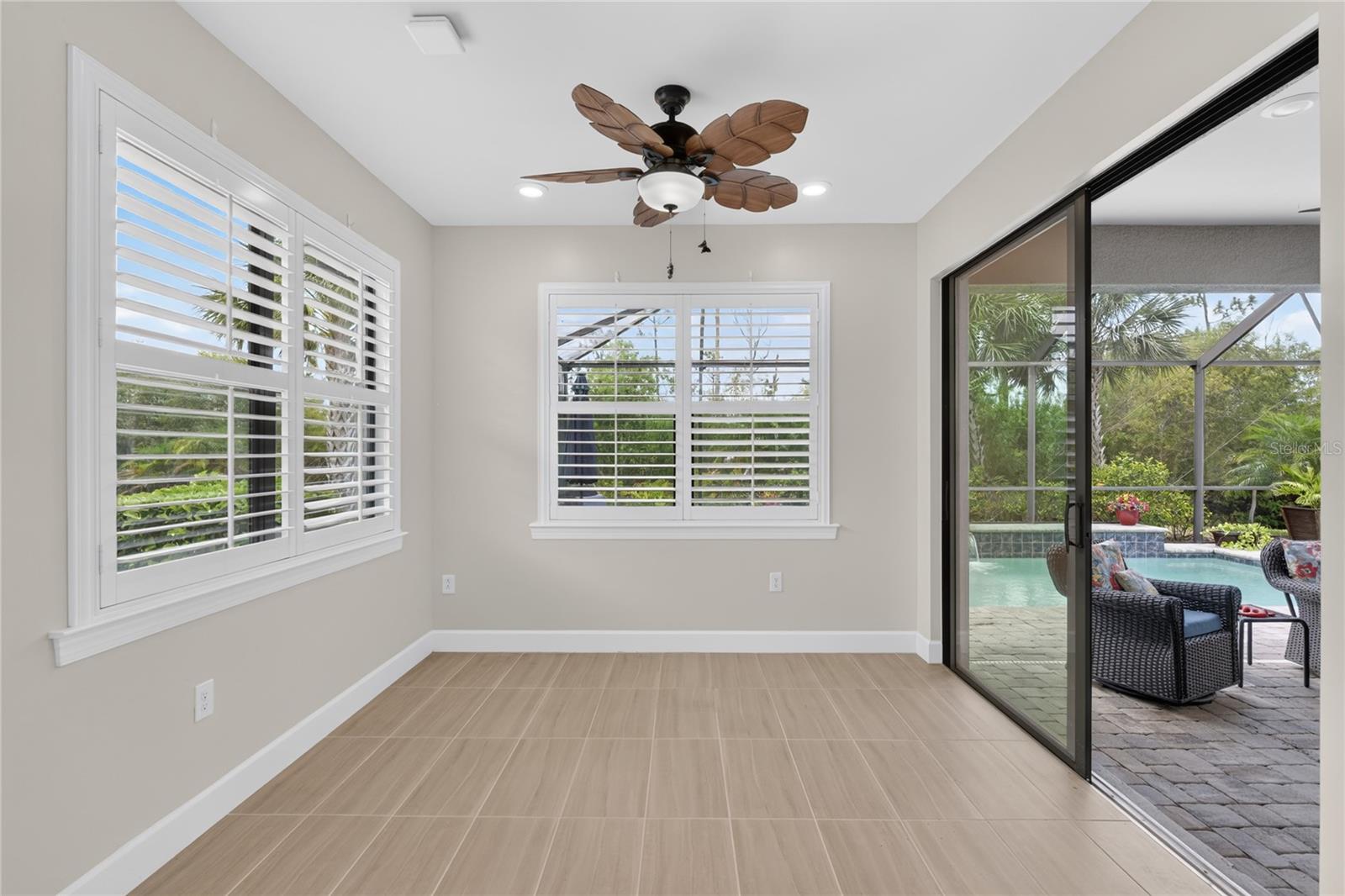2633 DAISY DR — photo 20