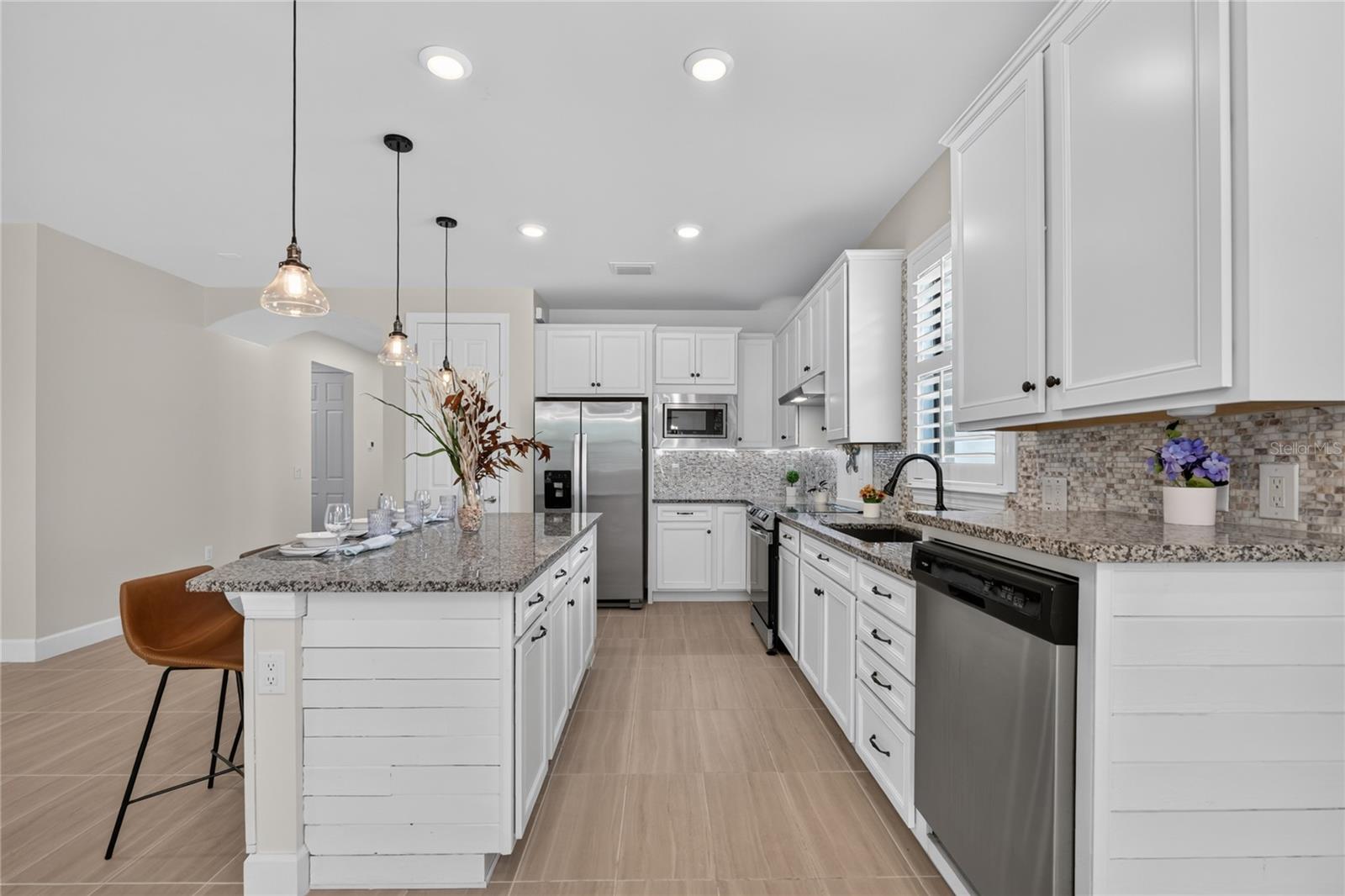 2633 DAISY DR — photo 17