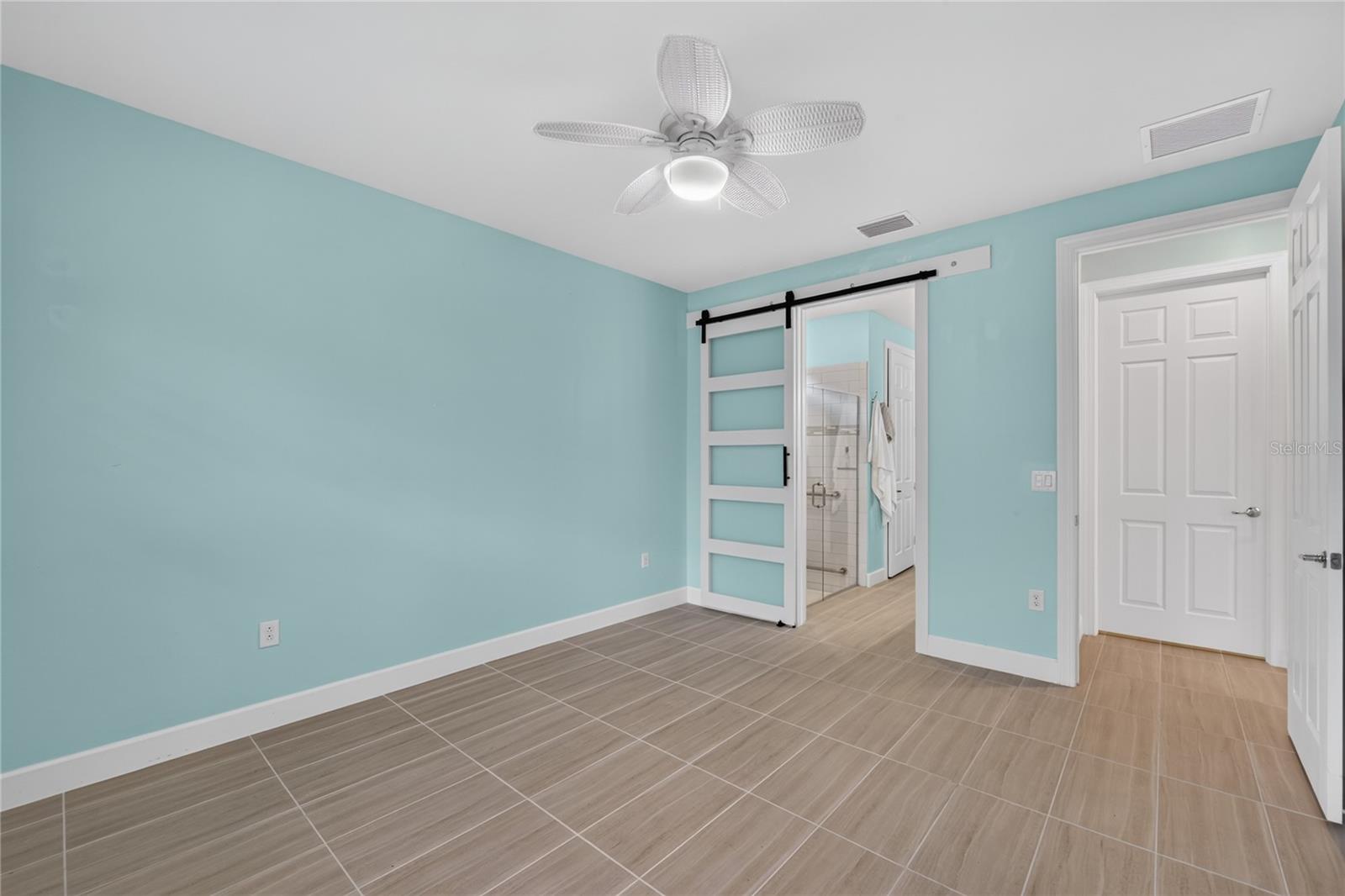2633 DAISY DR — photo 27