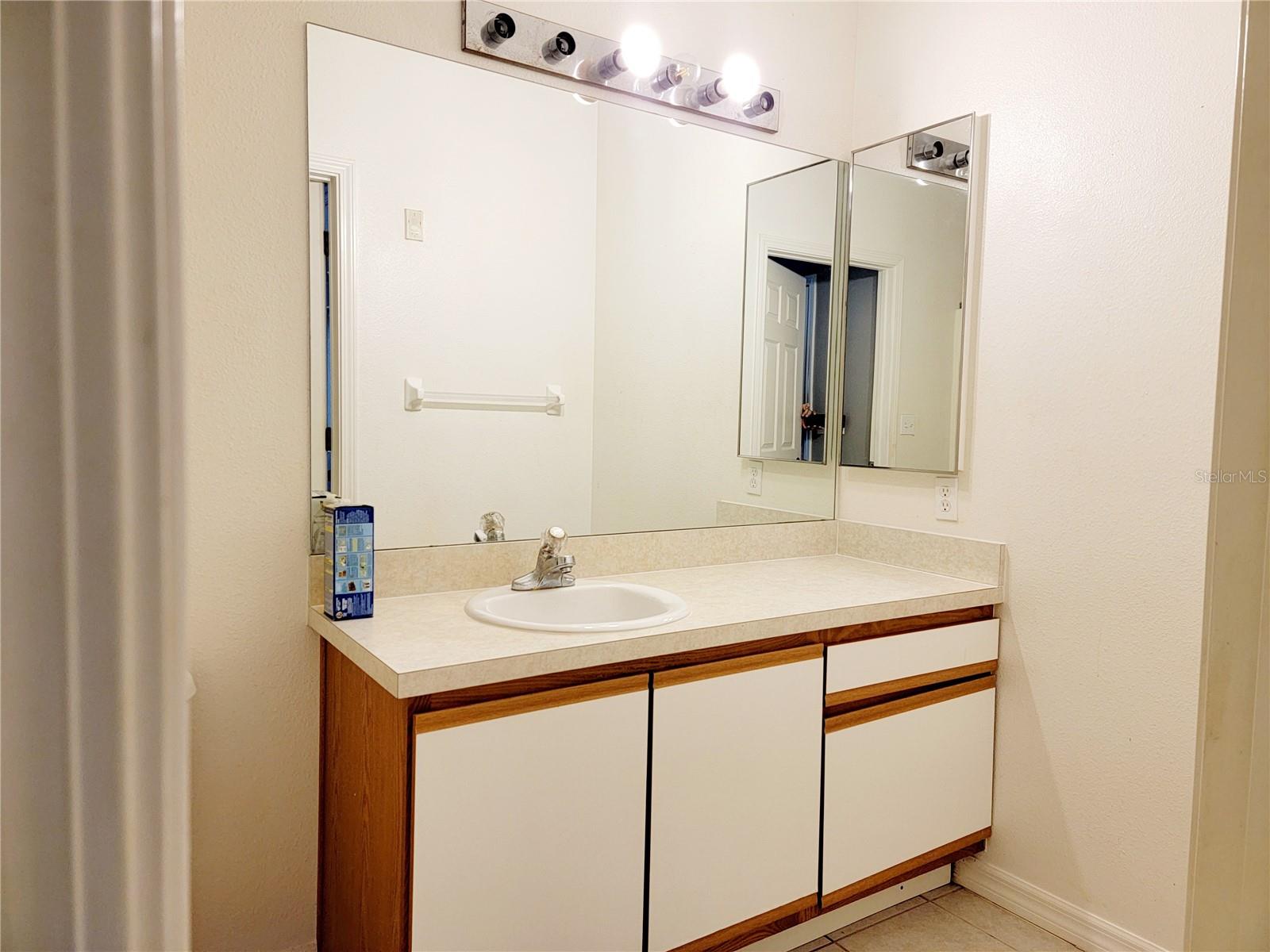 6410 CYPRESSDALE DR #201 — photo 8