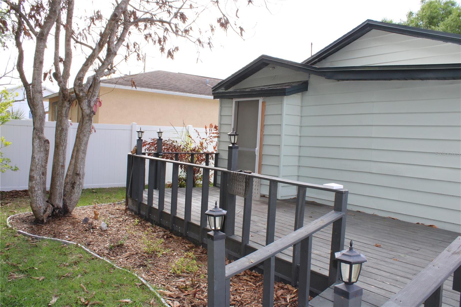1106 E DR MARTIN LUTHER KING JR BLVD — photo 23