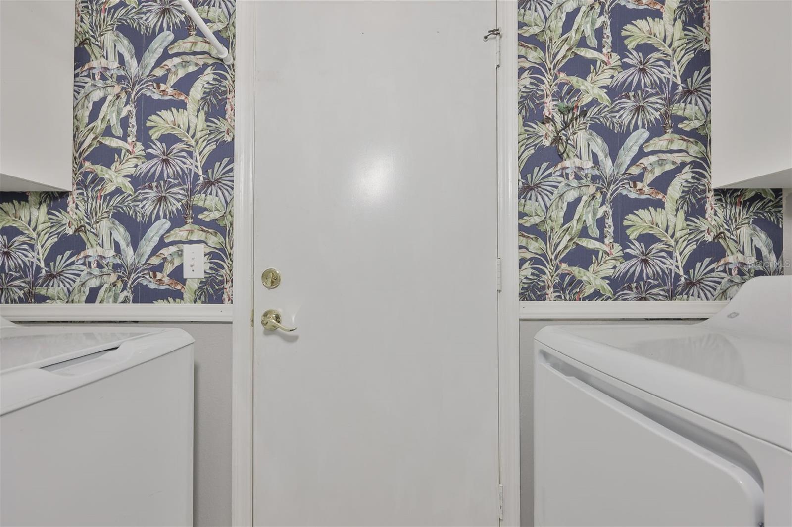 2020 NANTUCKET DR — photo 25