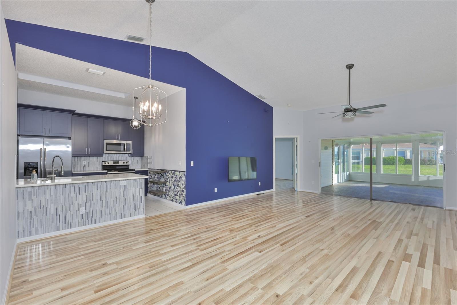 2020 NANTUCKET DR — photo 18