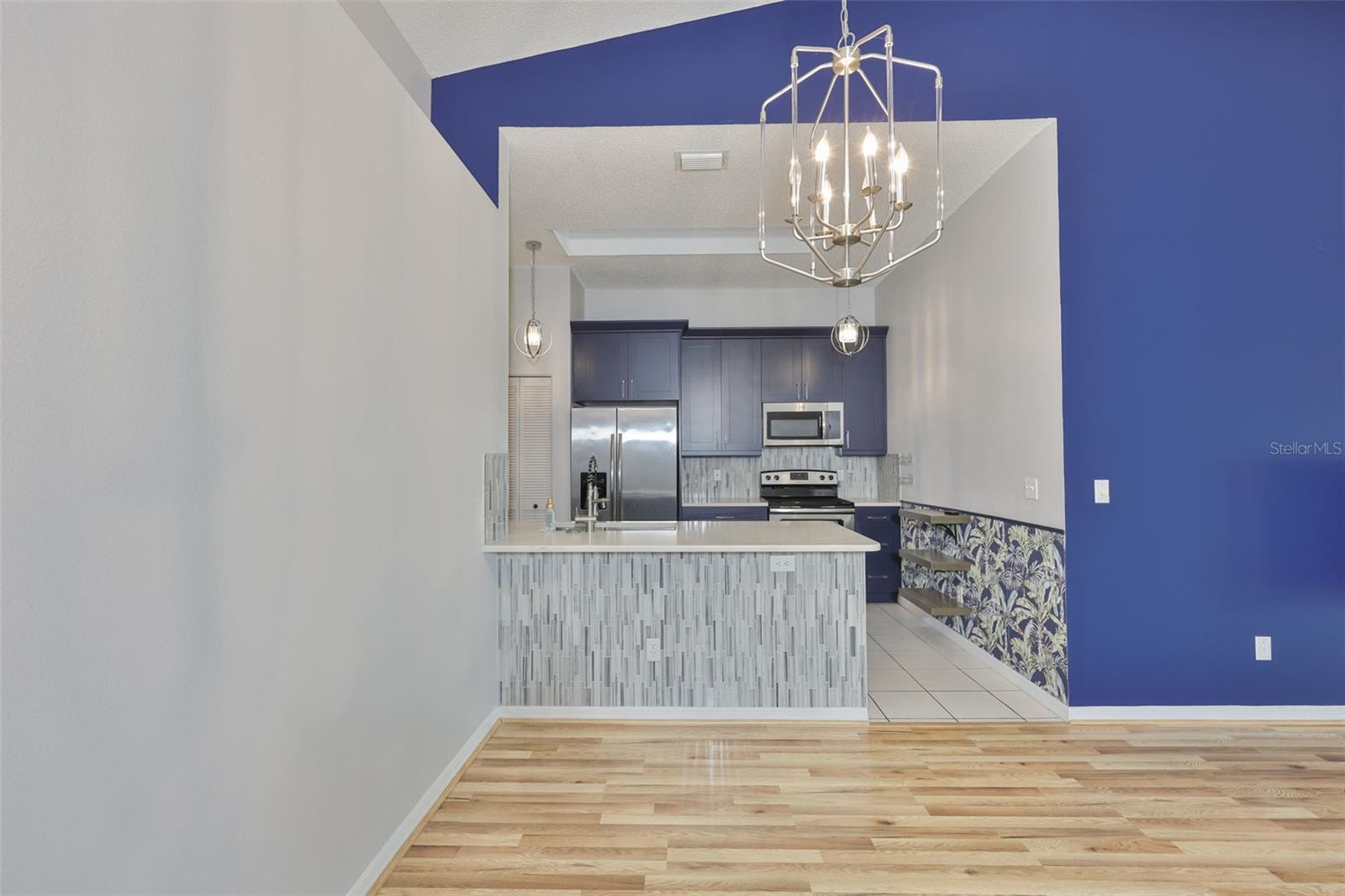 2020 NANTUCKET DR — photo 17