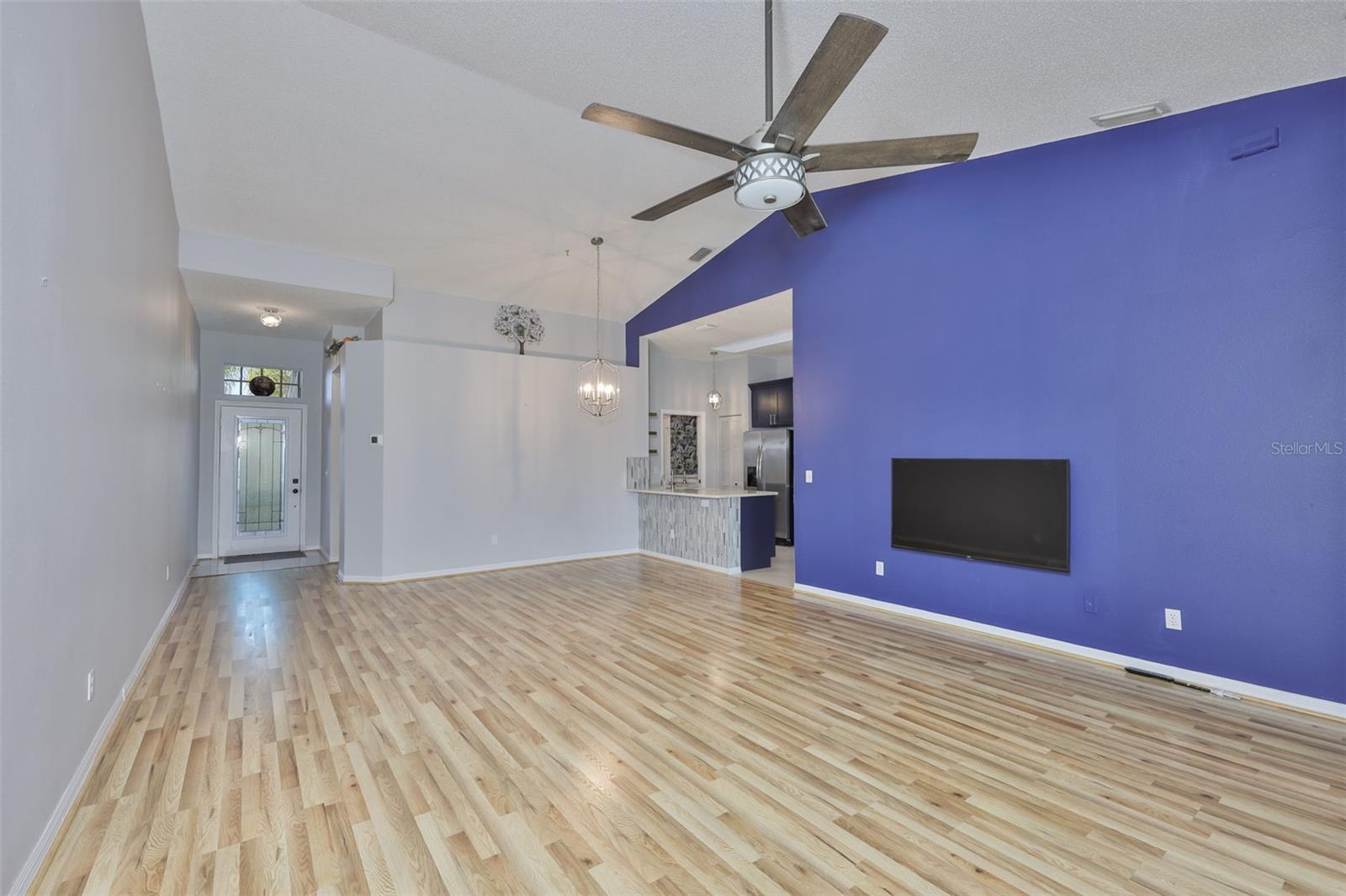 2020 NANTUCKET DR — photo 11