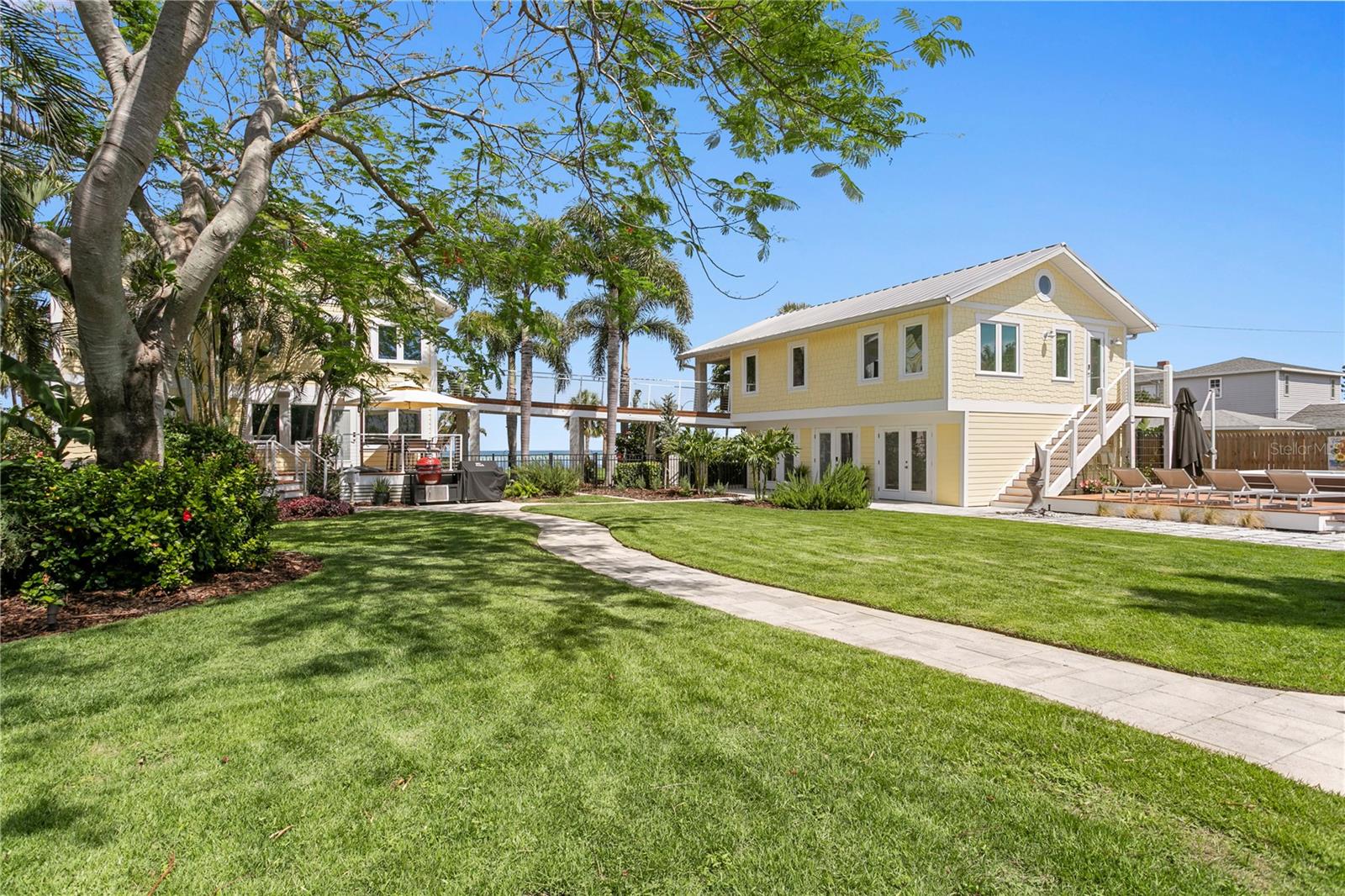 1803 BEACH DR SE — photo 84