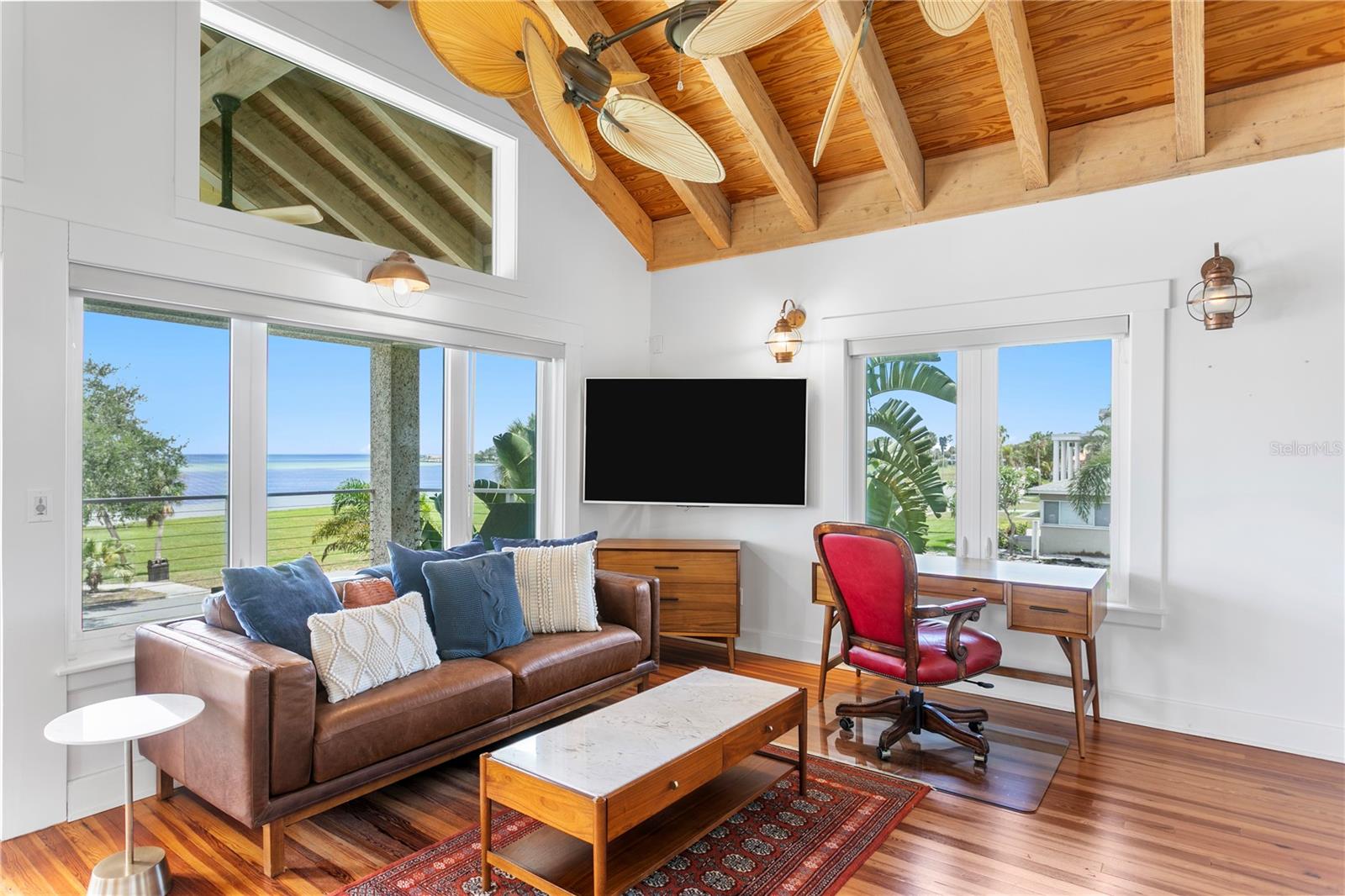 1803 BEACH DR SE — photo 38