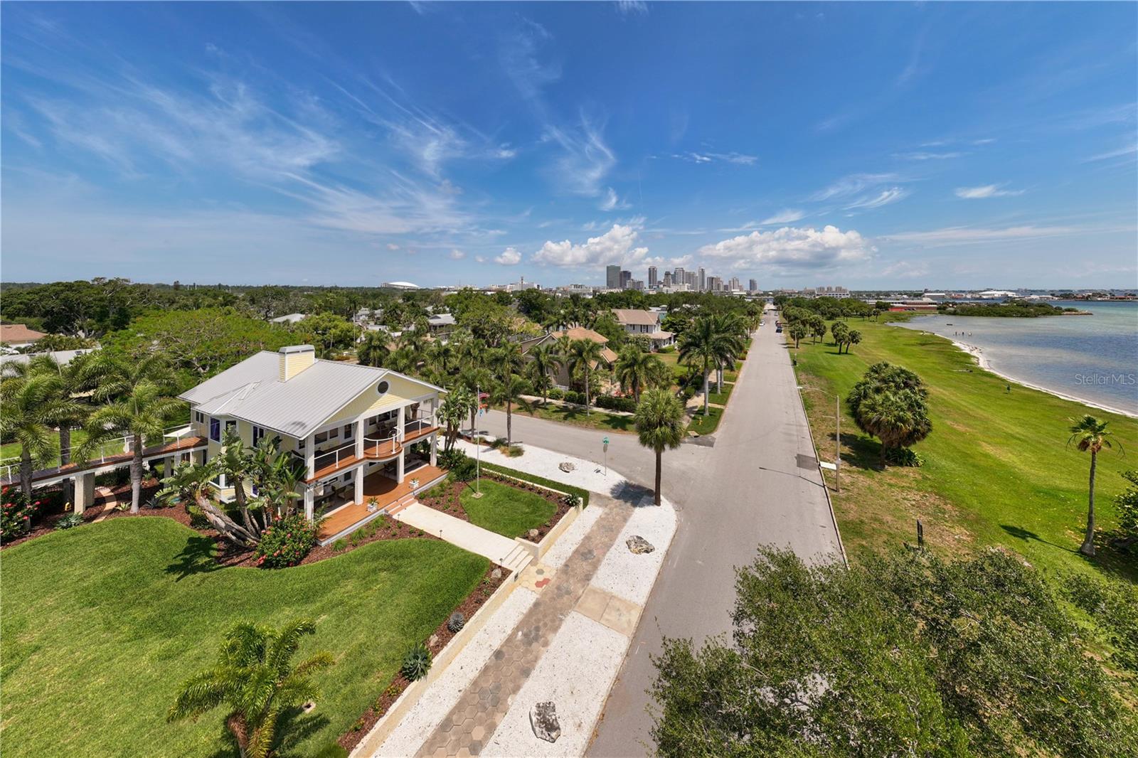 1803 BEACH DR SE — photo 97