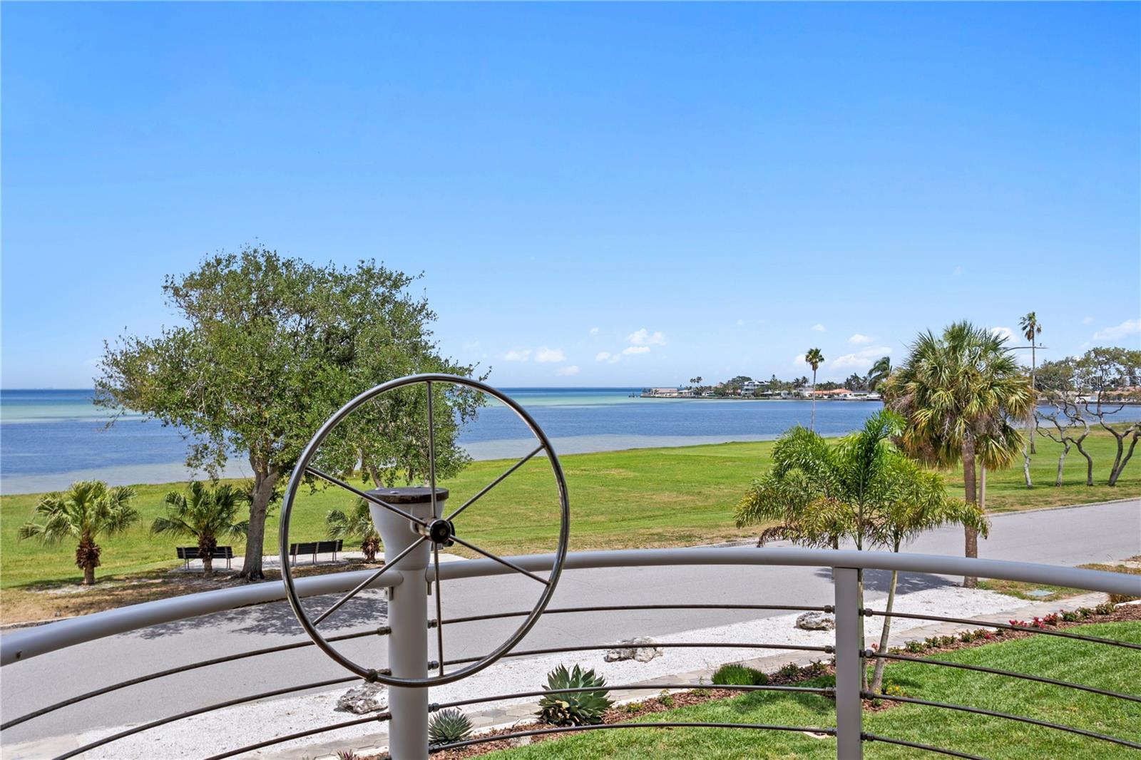 1803 BEACH DR SE — photo 45