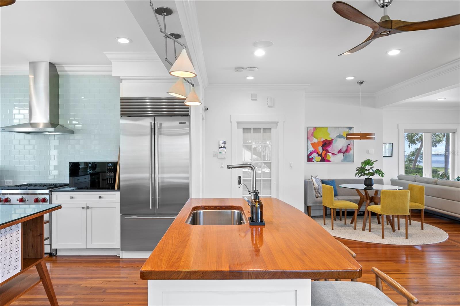 1803 BEACH DR SE — photo 17