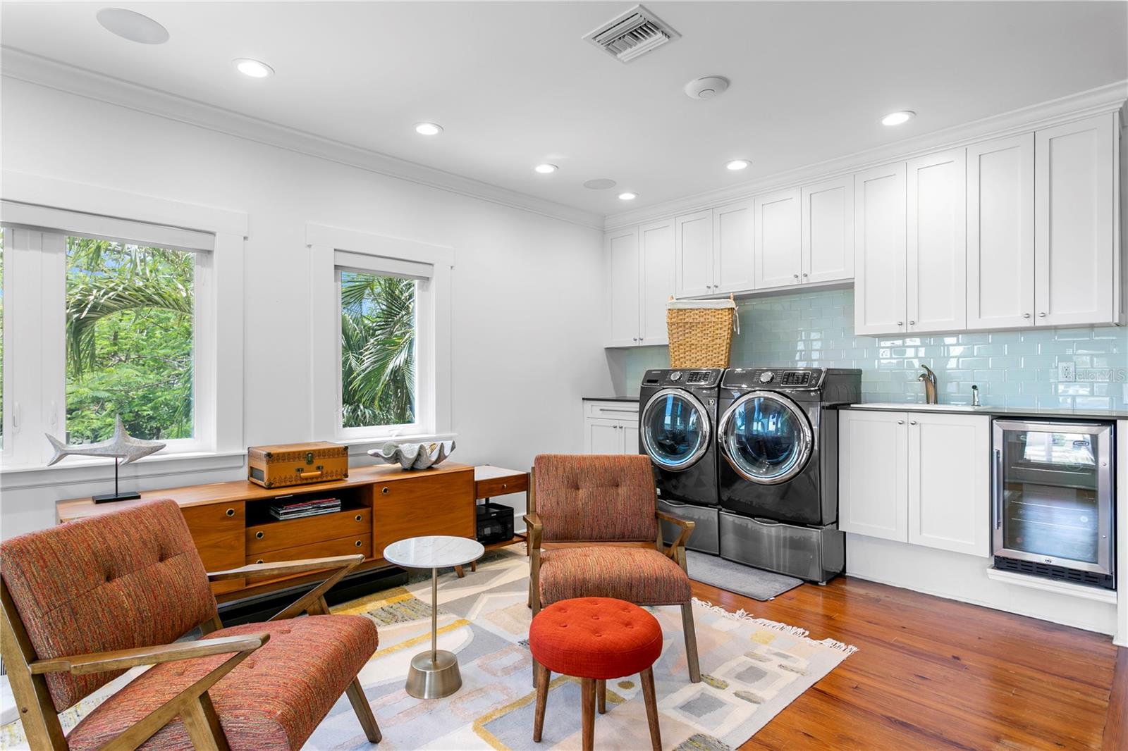 1803 BEACH DR SE — photo 33