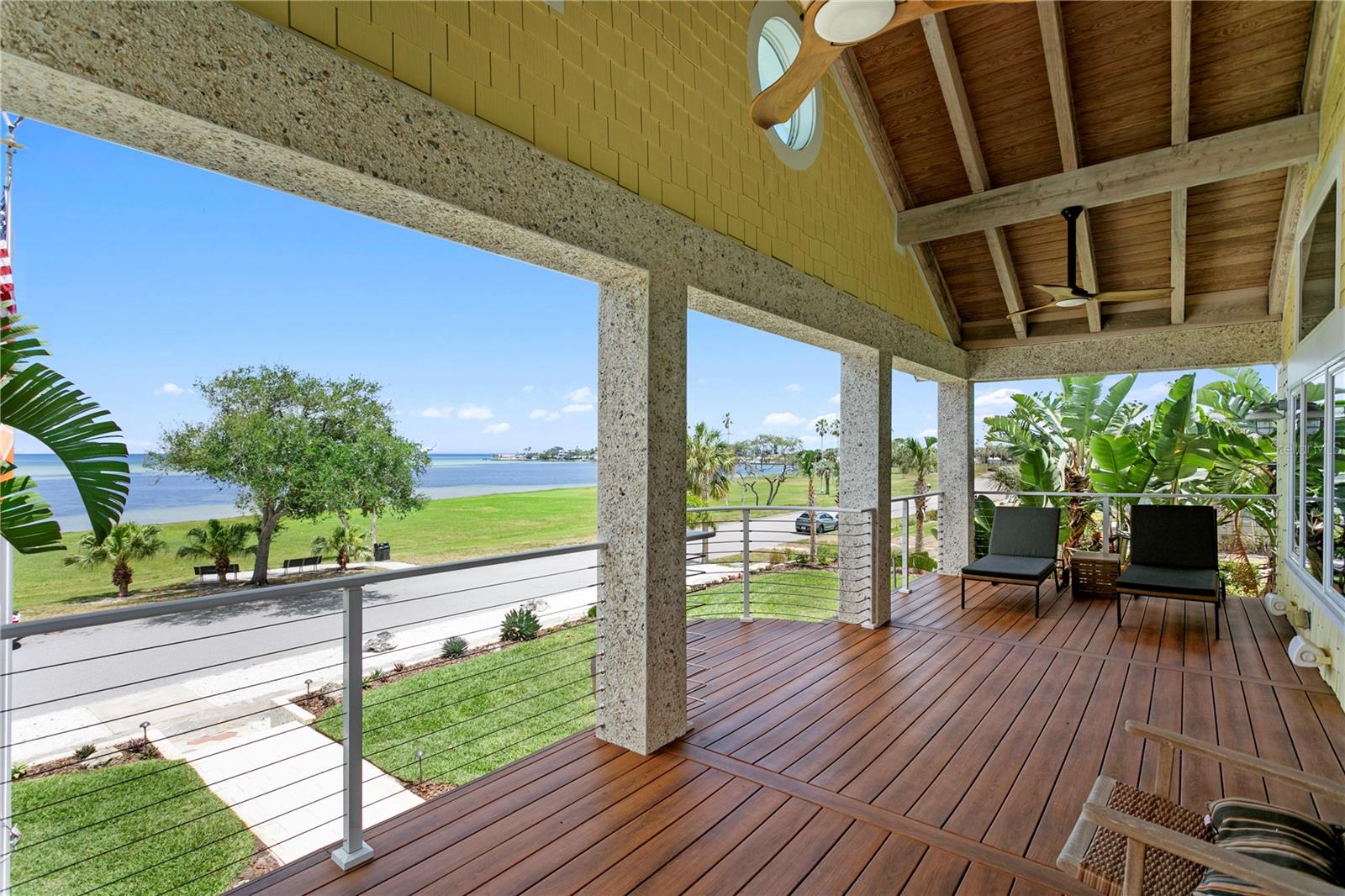 1803 BEACH DR SE — photo 44