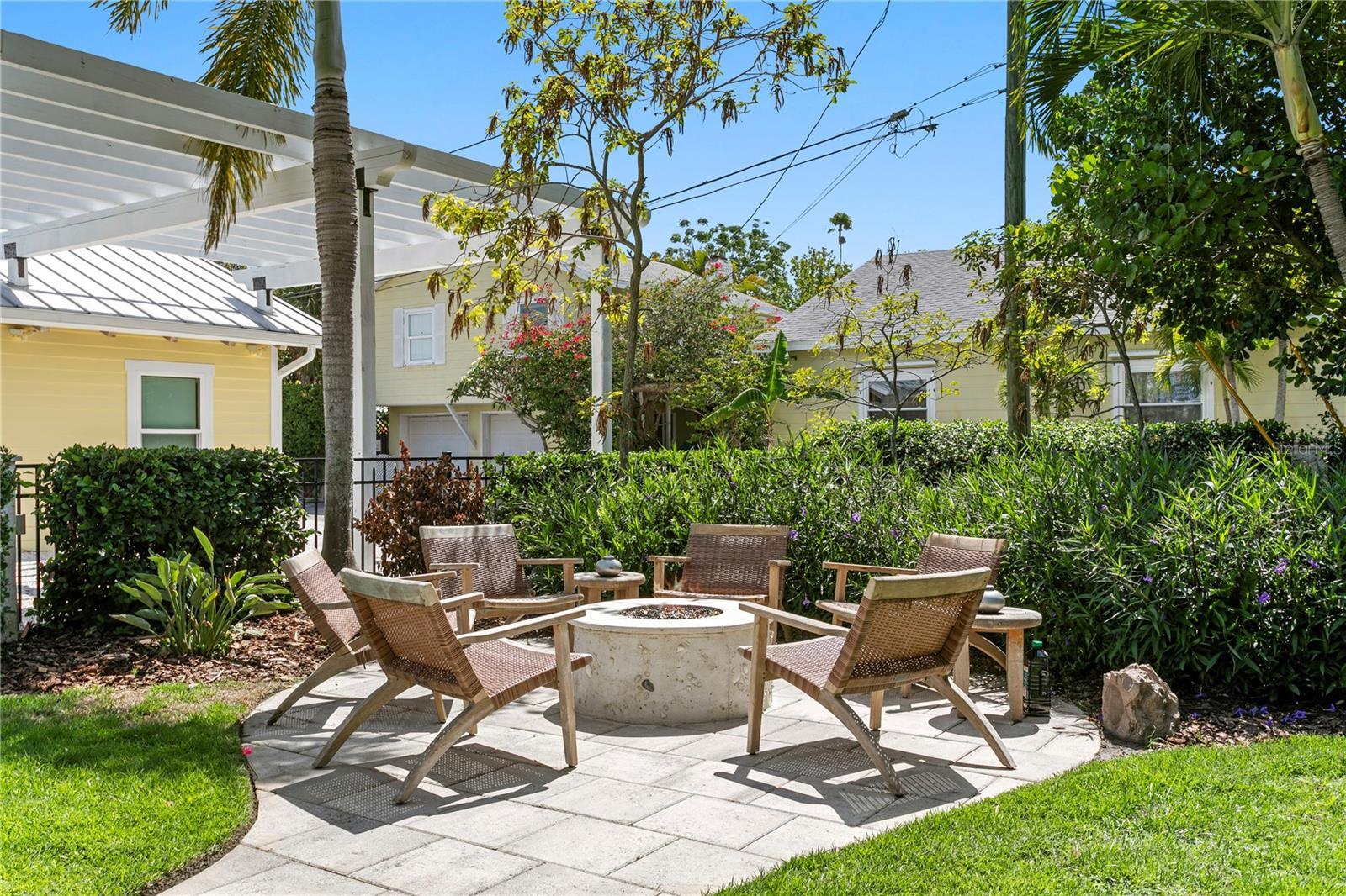 1803 BEACH DR SE — photo 85
