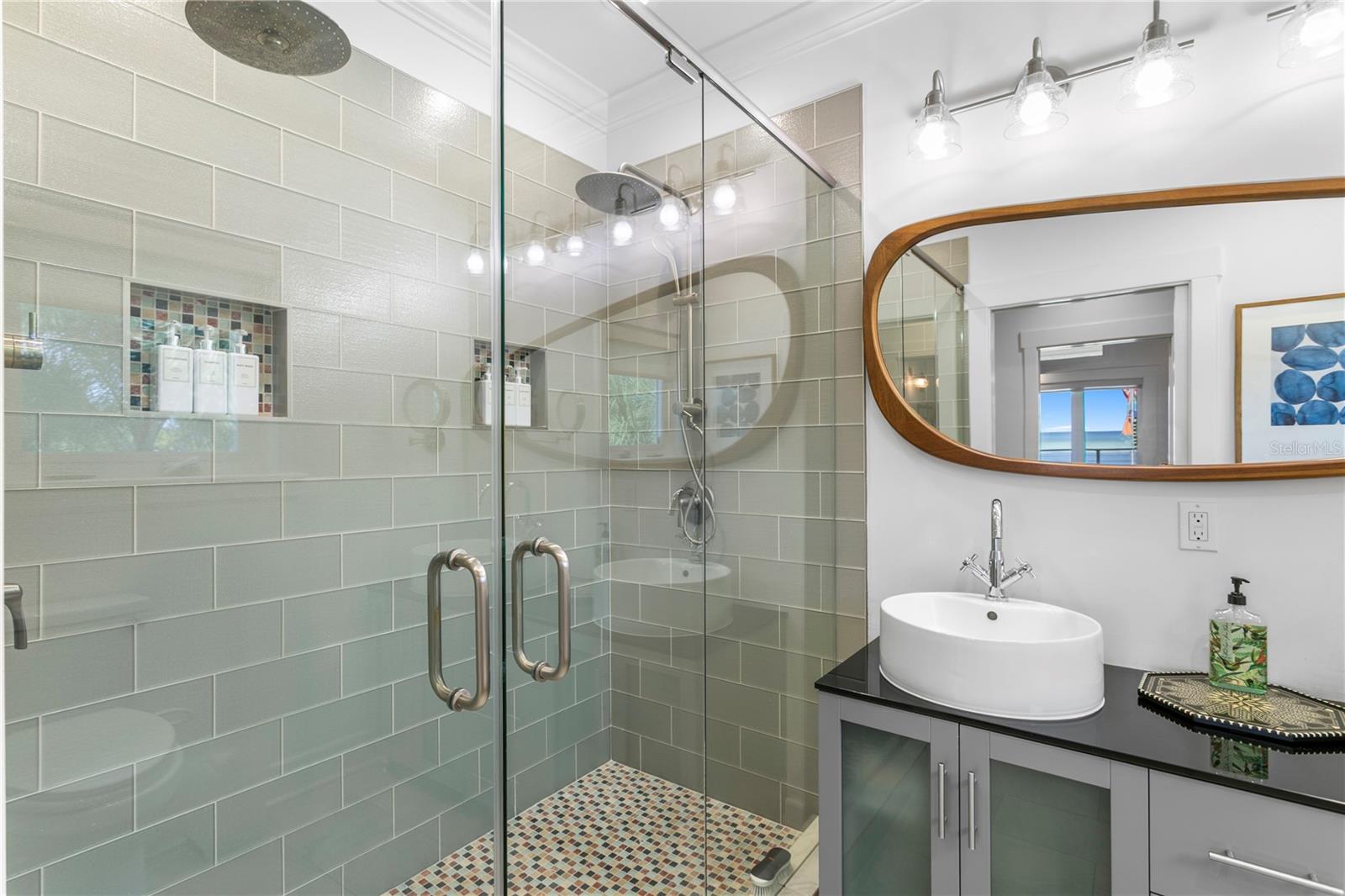1803 BEACH DR SE — photo 48