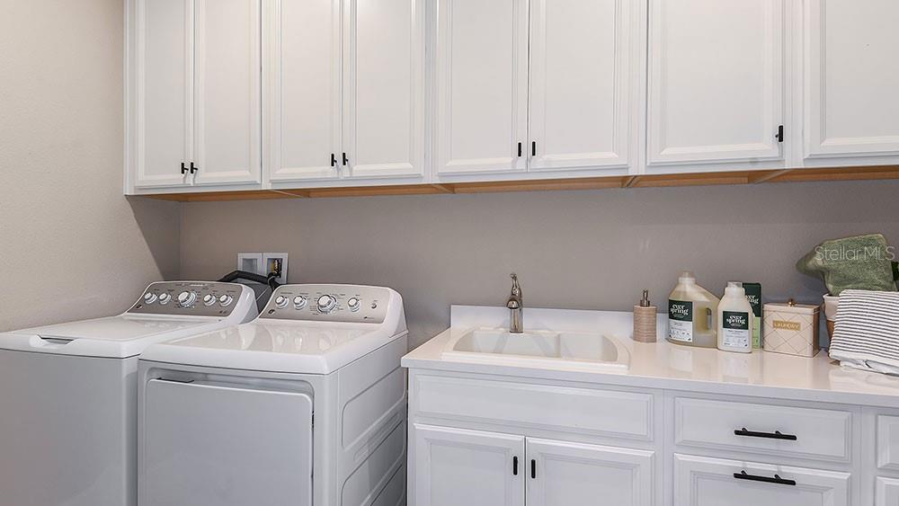 11283 MANOR HOUSE LN — photo 15