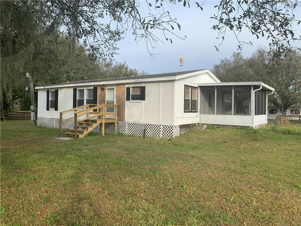 8731 LITHIA PINECREST RD — photo 52