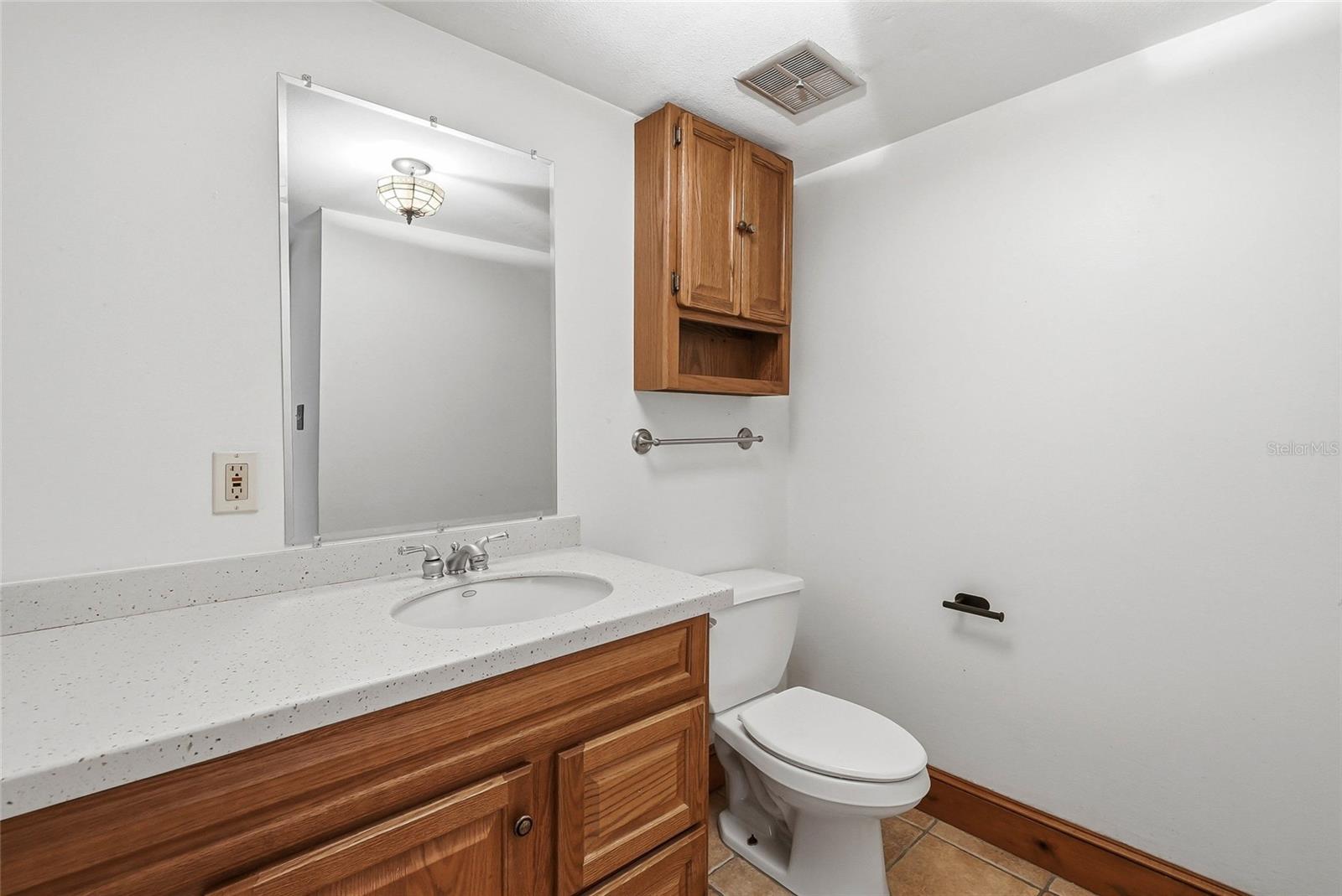 8731 LITHIA PINECREST RD — photo 26