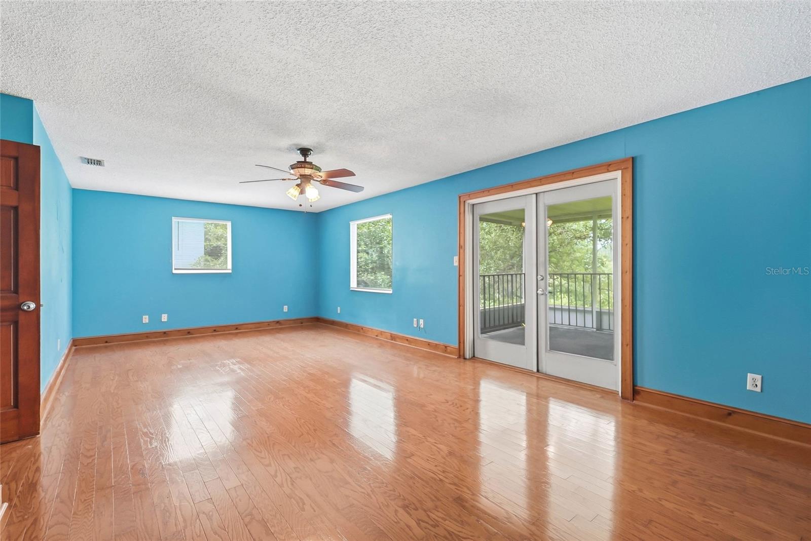 8731 LITHIA PINECREST RD — photo 27