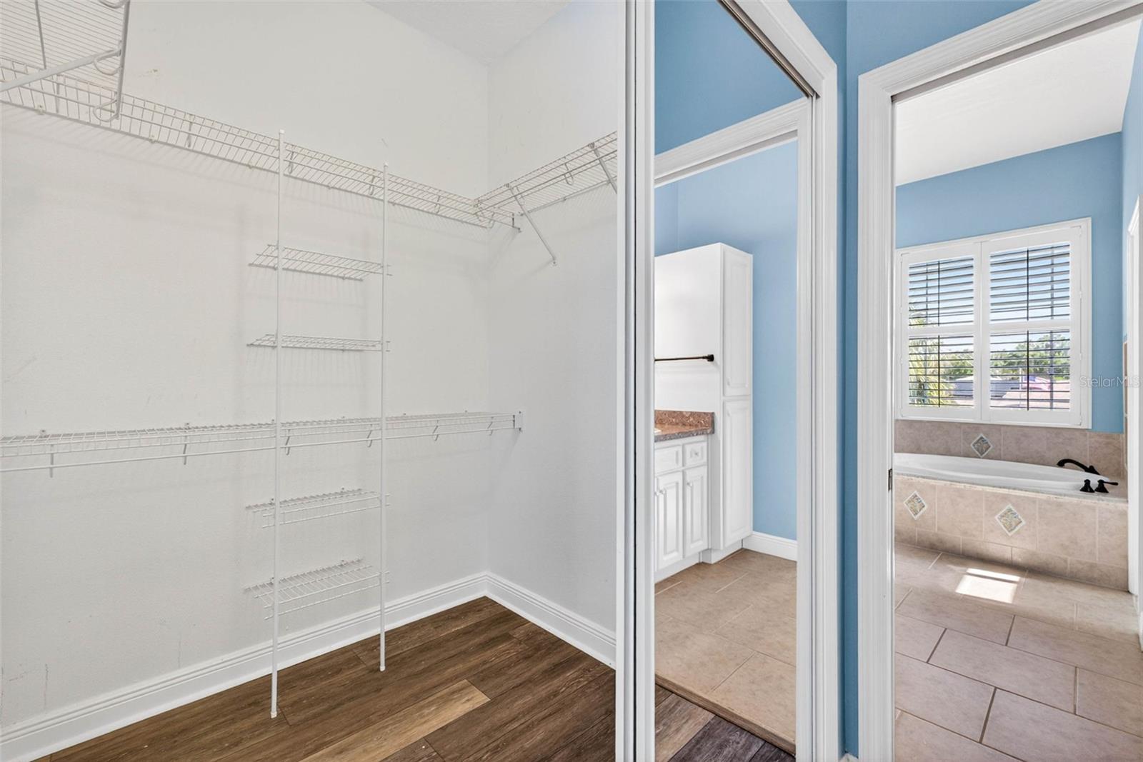 821 BLUE HERON BLVD — photo 39