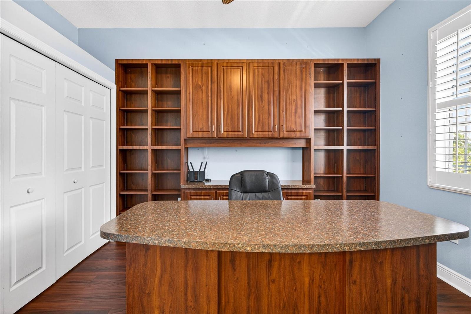 821 BLUE HERON BLVD — photo 25