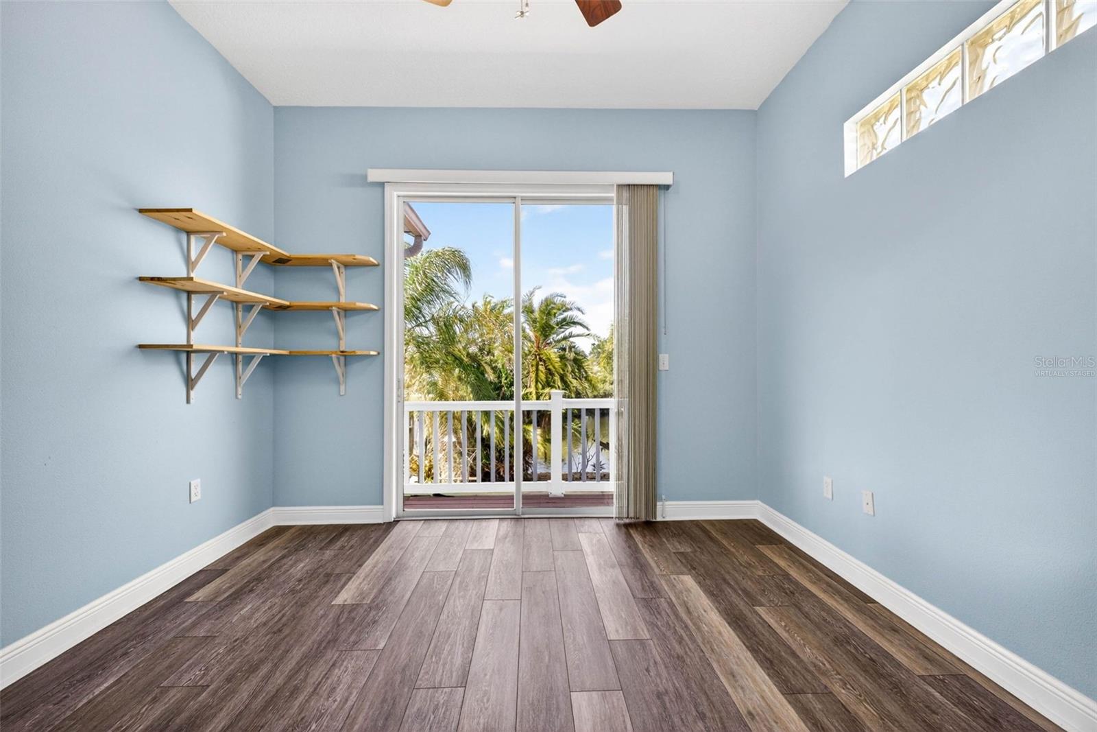 821 BLUE HERON BLVD — photo 32