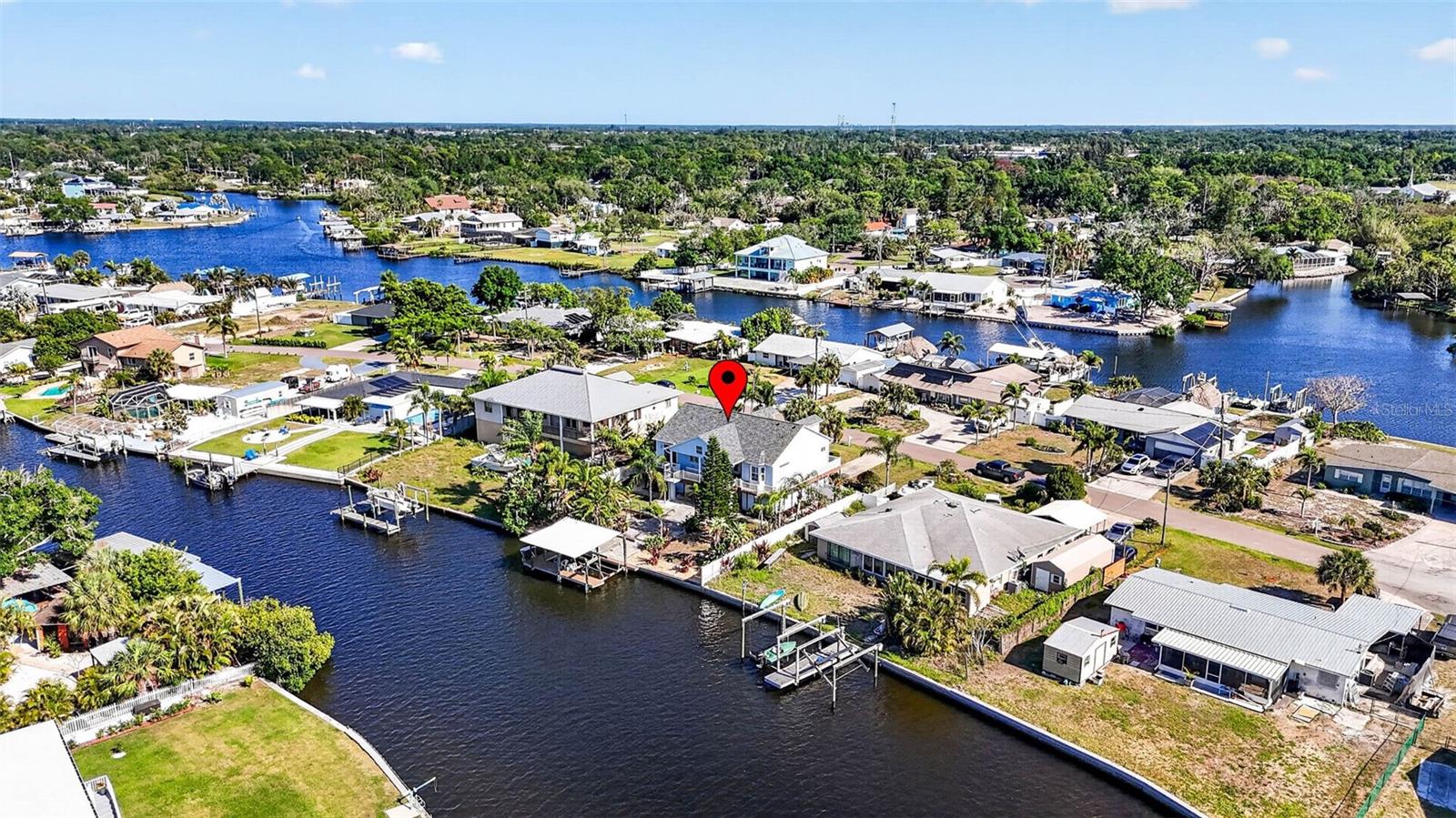 821 BLUE HERON BLVD — photo 92
